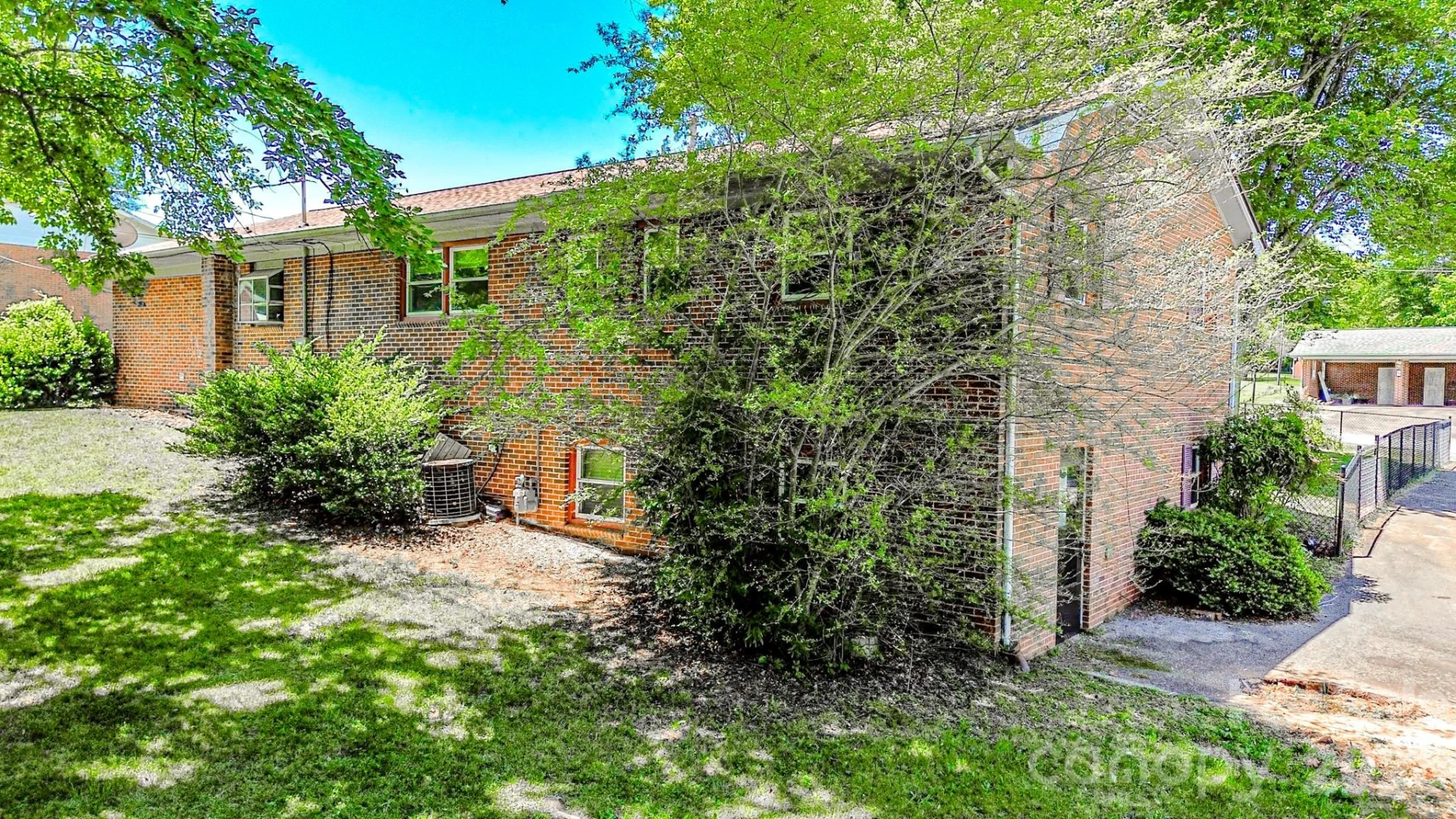 135 Hazelwood Drive - Photo 41