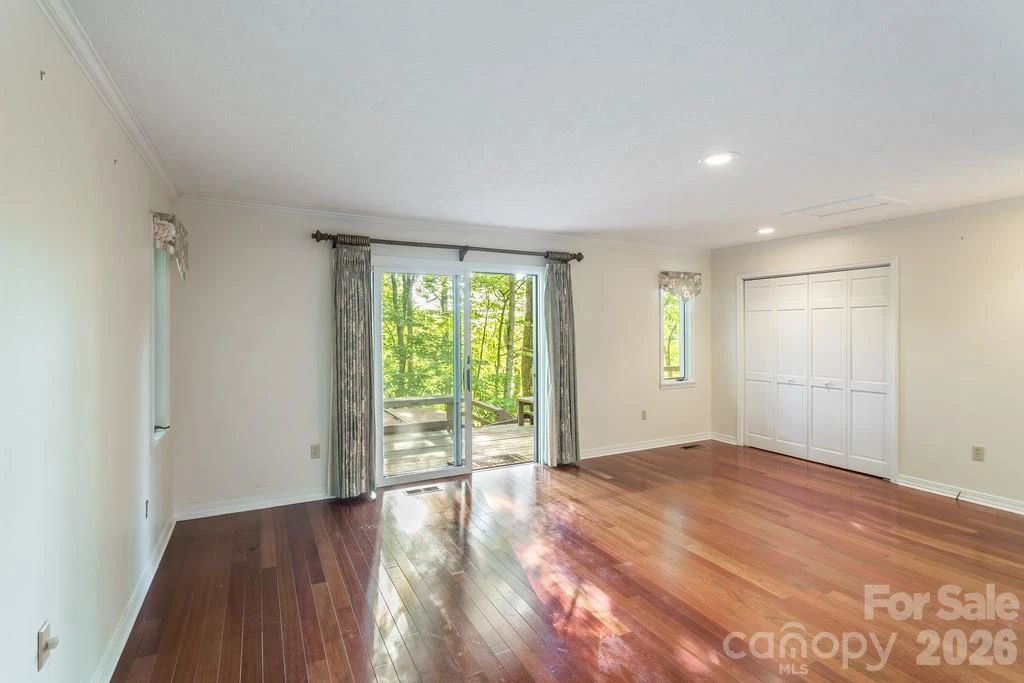 1126 Scenic Circle - Photo 15