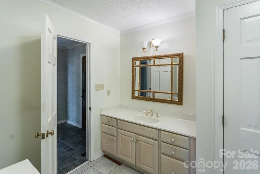 1126 Scenic Circle - Photo 16