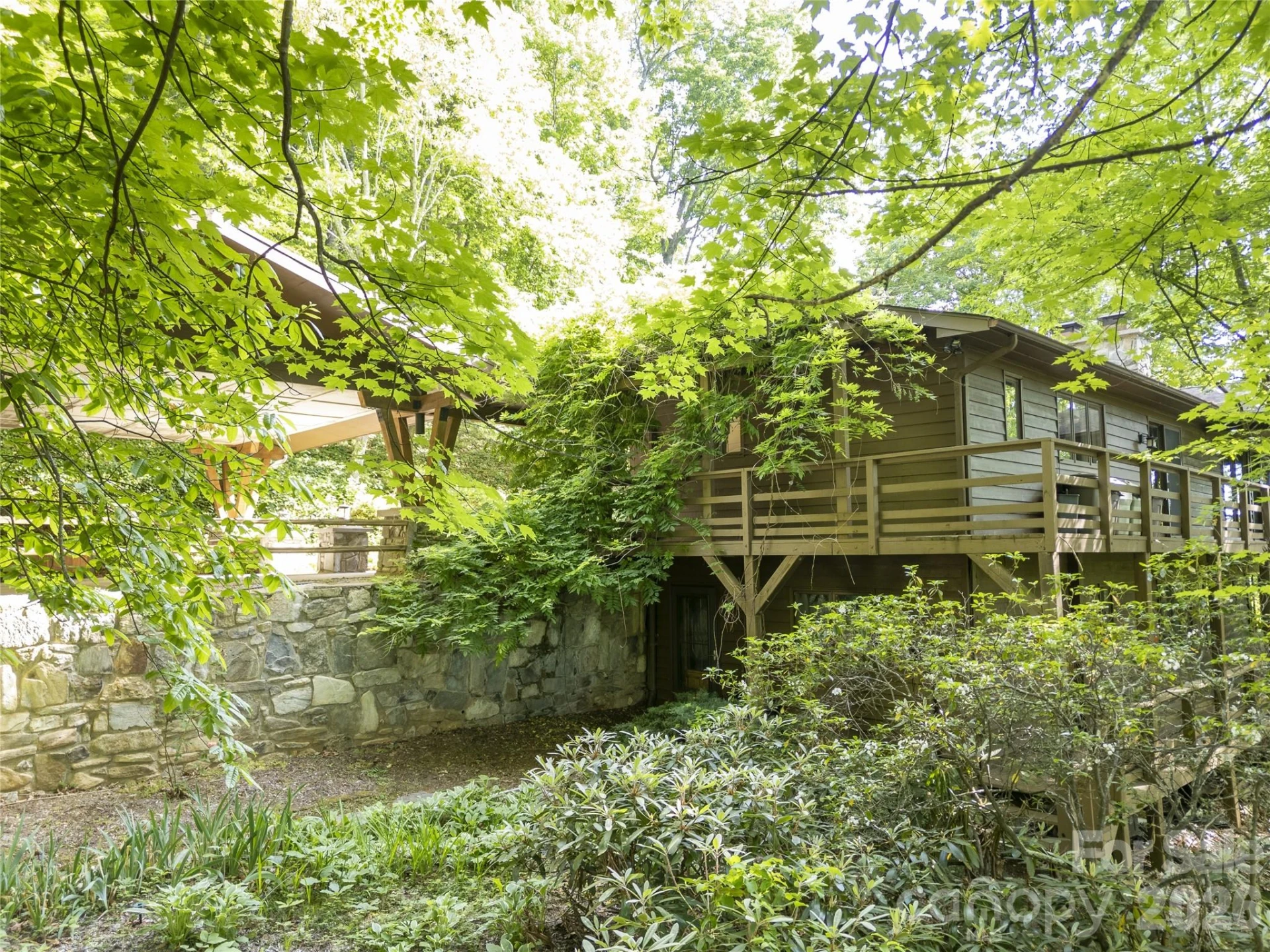 1126 Scenic Circle - Photo 32