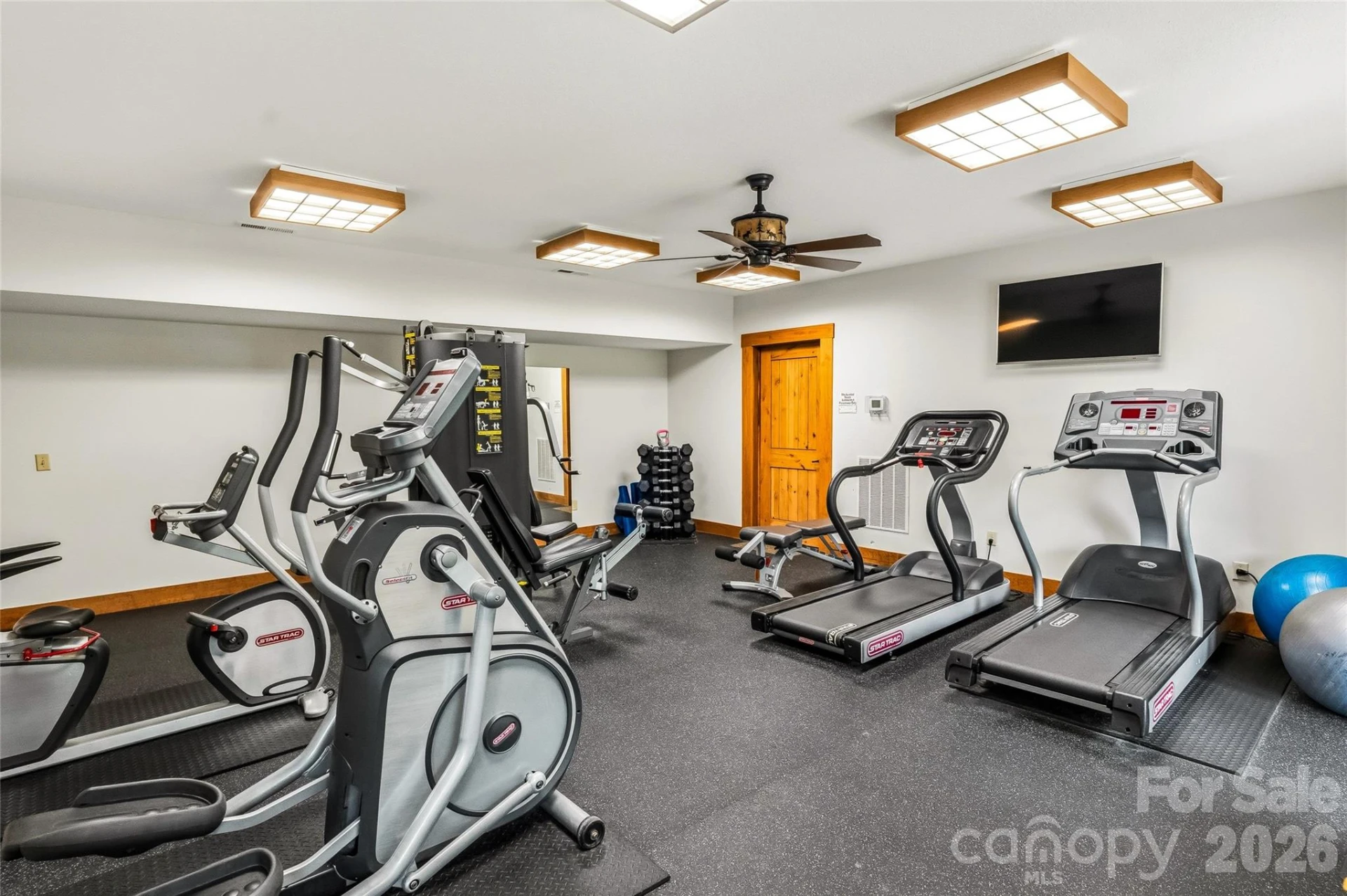 4862 Pinnacle Mountain Road - Photo 48