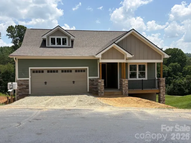 148 Triple Fairways Drive