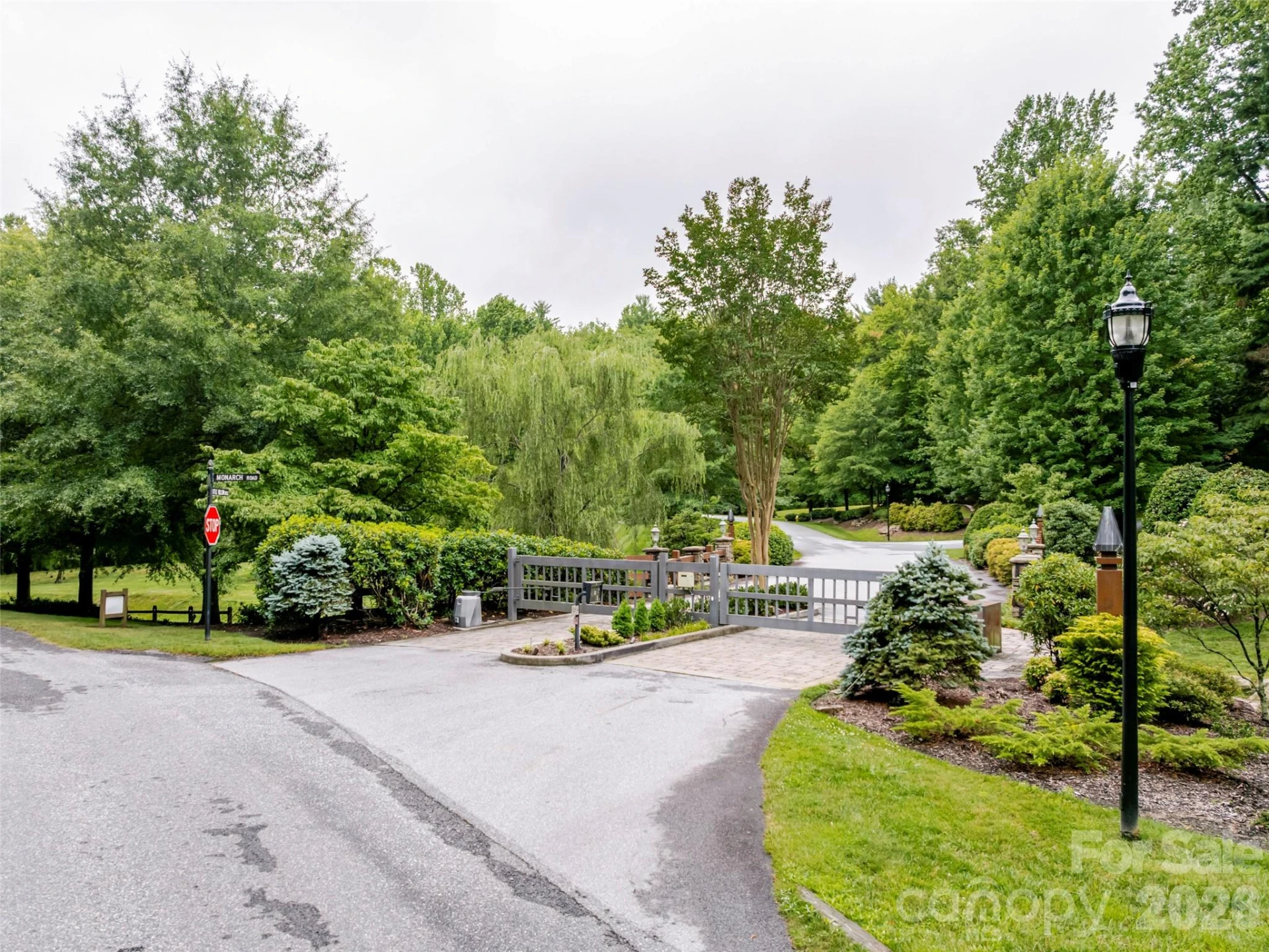 151 Monarch Road - Photo 43