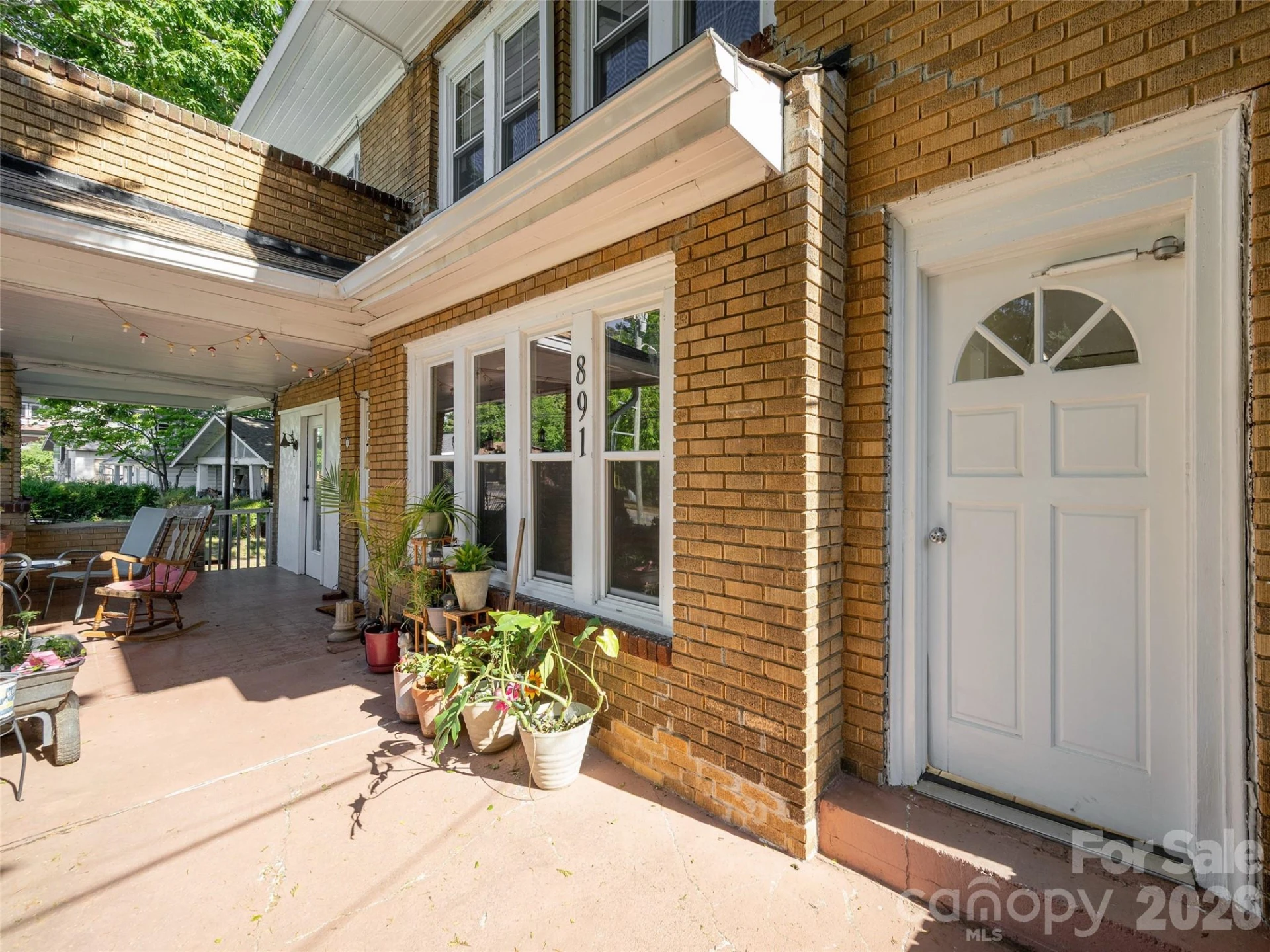 891 Haywood Road - Photo 3