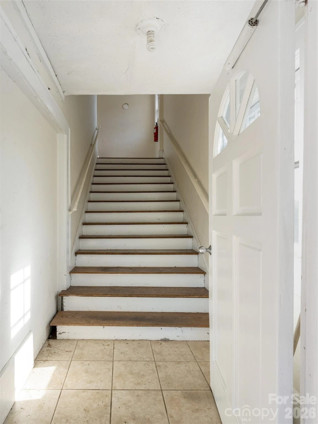 891 Haywood Road - Photo 4