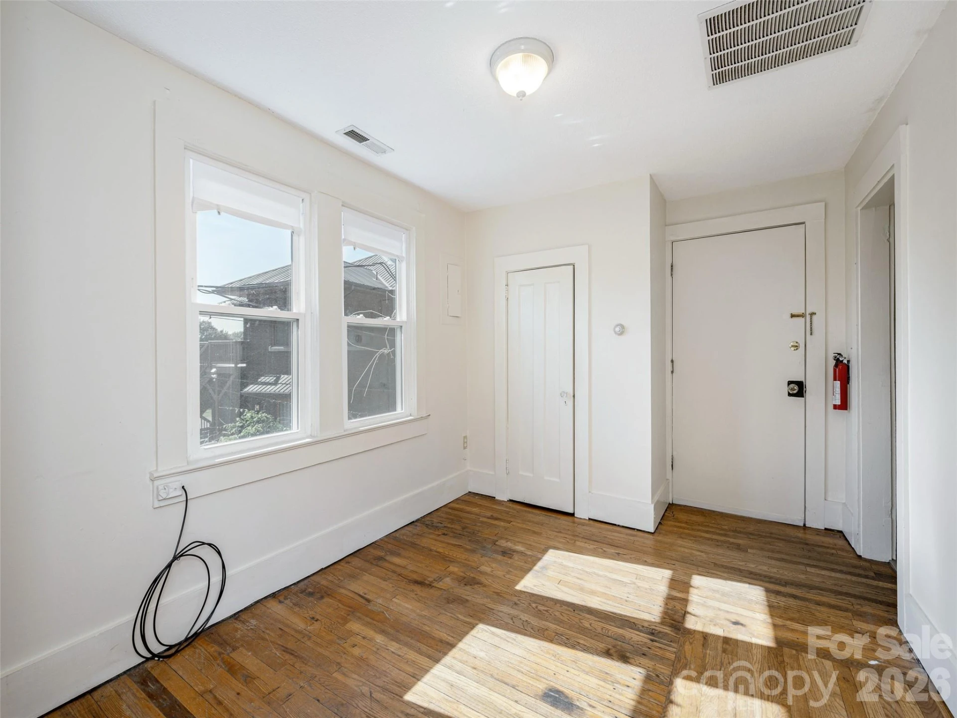 891 Haywood Road - Photo 5