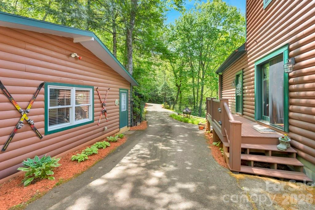 35 Falcon Crest Loop - Photo 34
