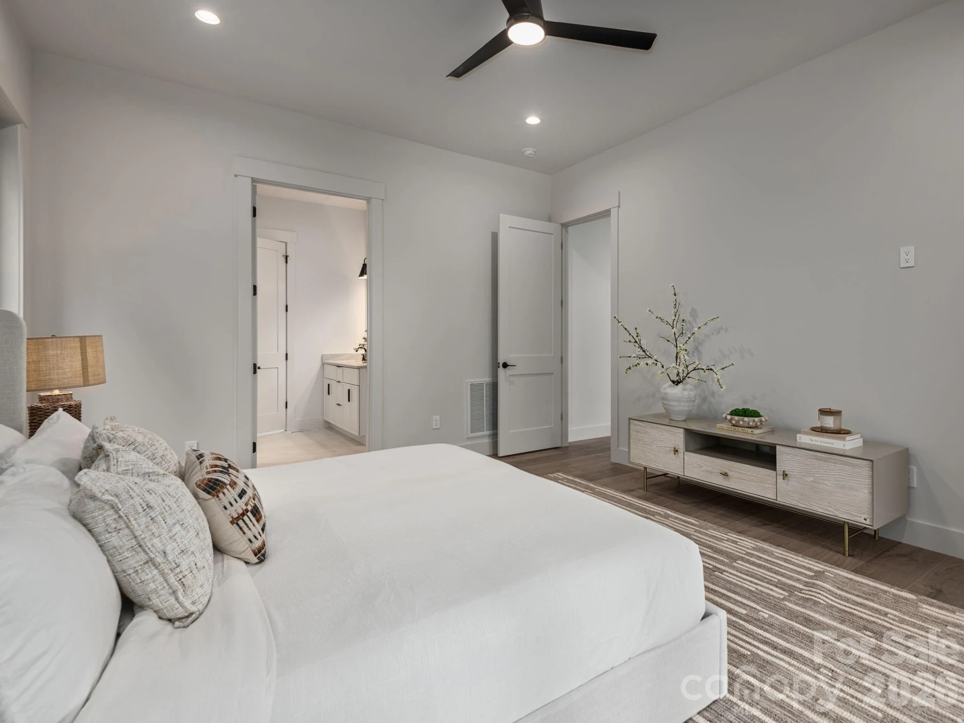 148 Reserve Way - Photo 15