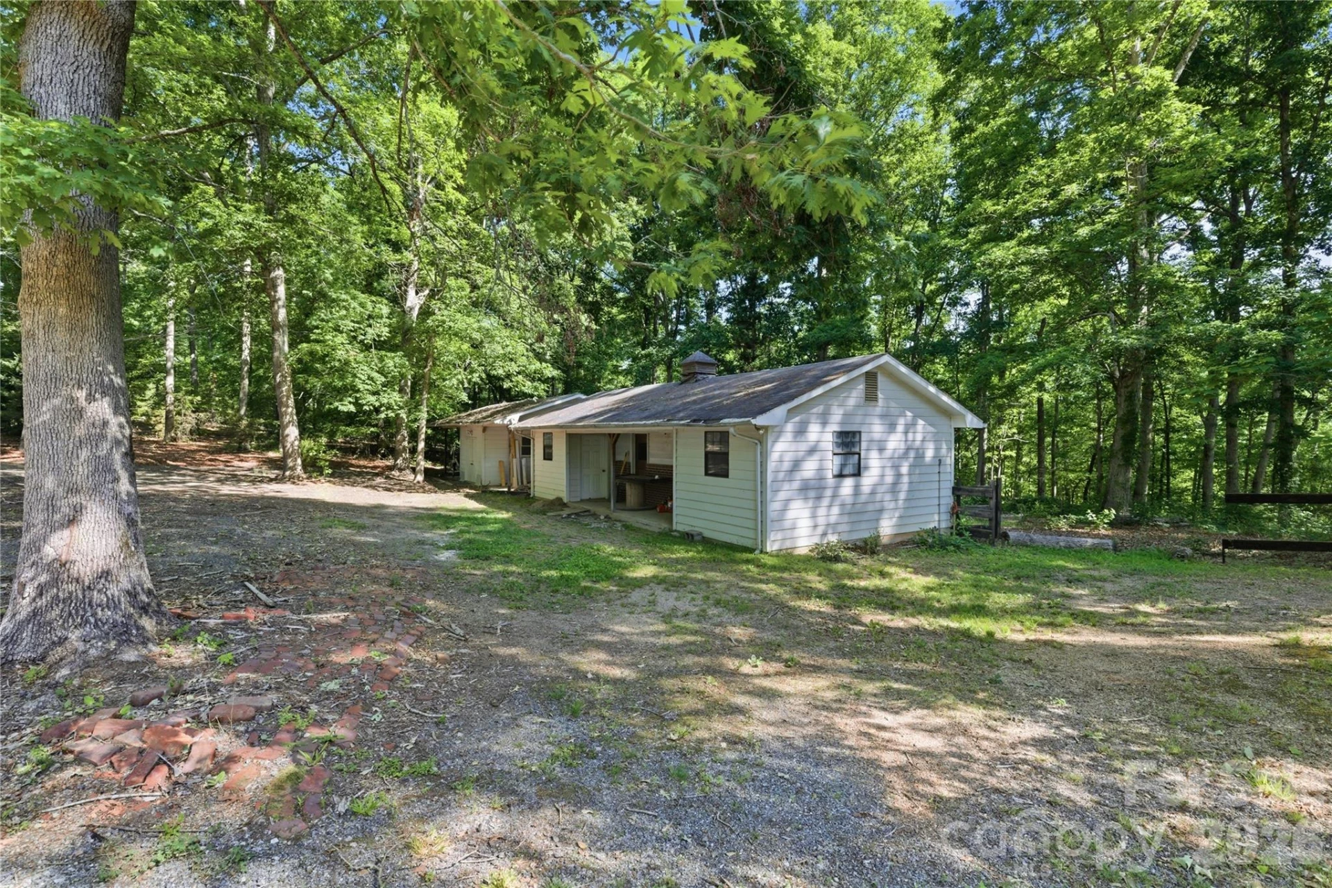 4411 US 221 Highway - Photo 30