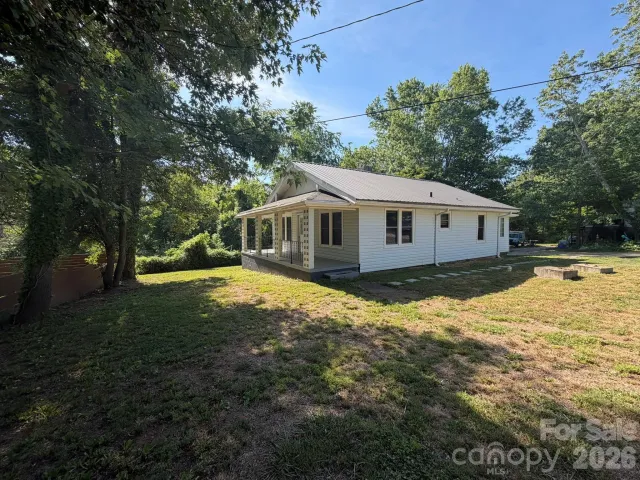 41 Oak Hill Drive