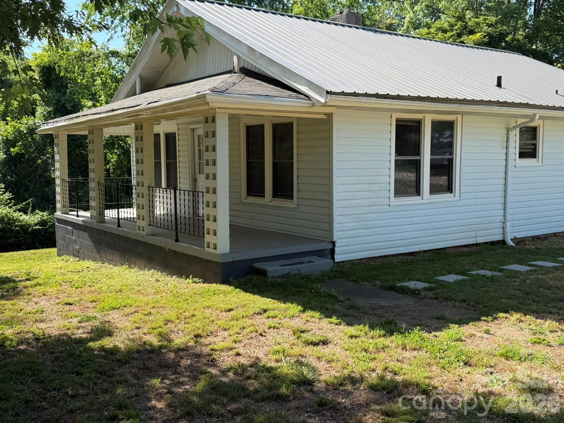 41 Oak Hill Drive - Photo 2