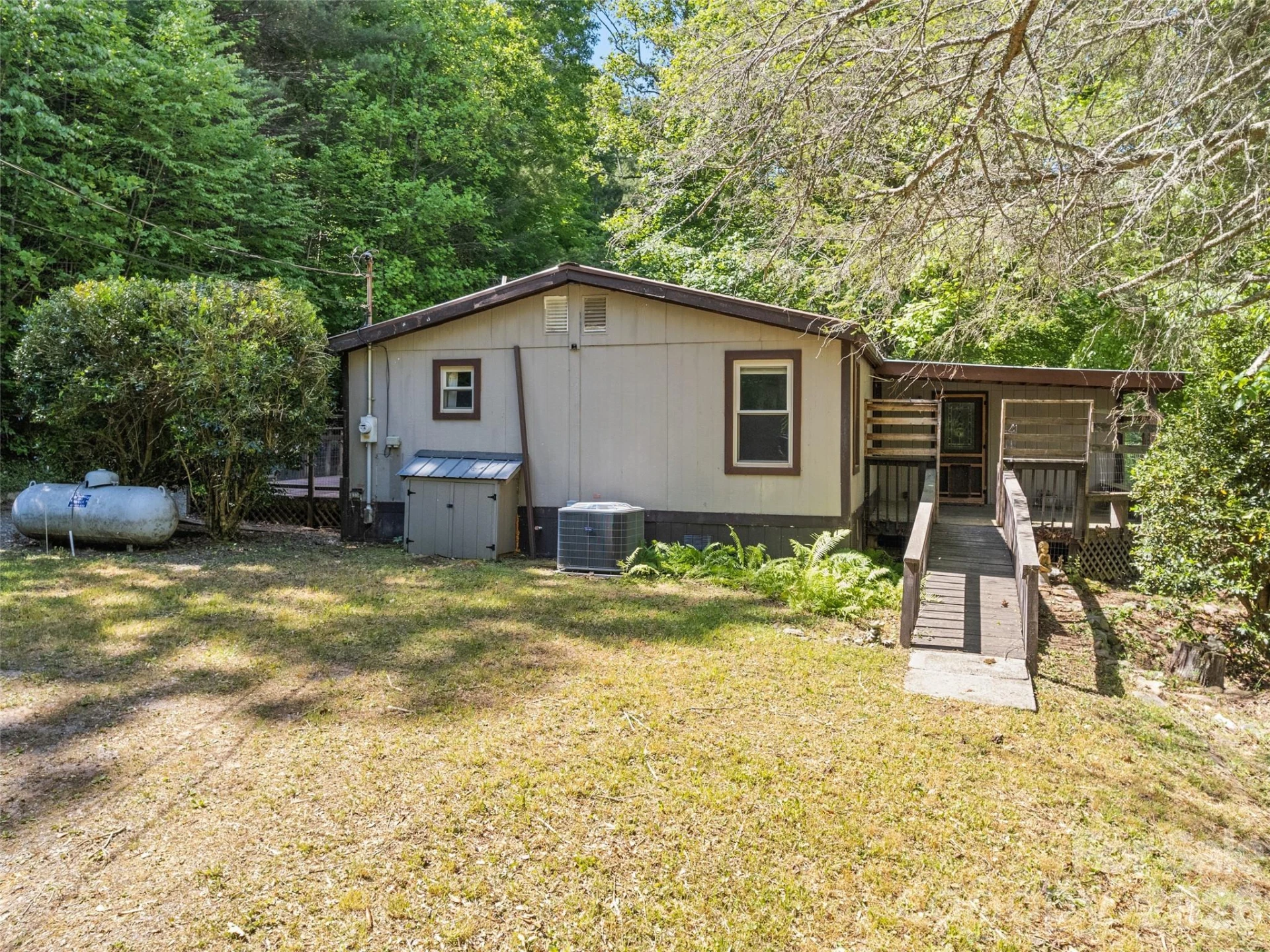 102 Serenity Lane - Photo 3