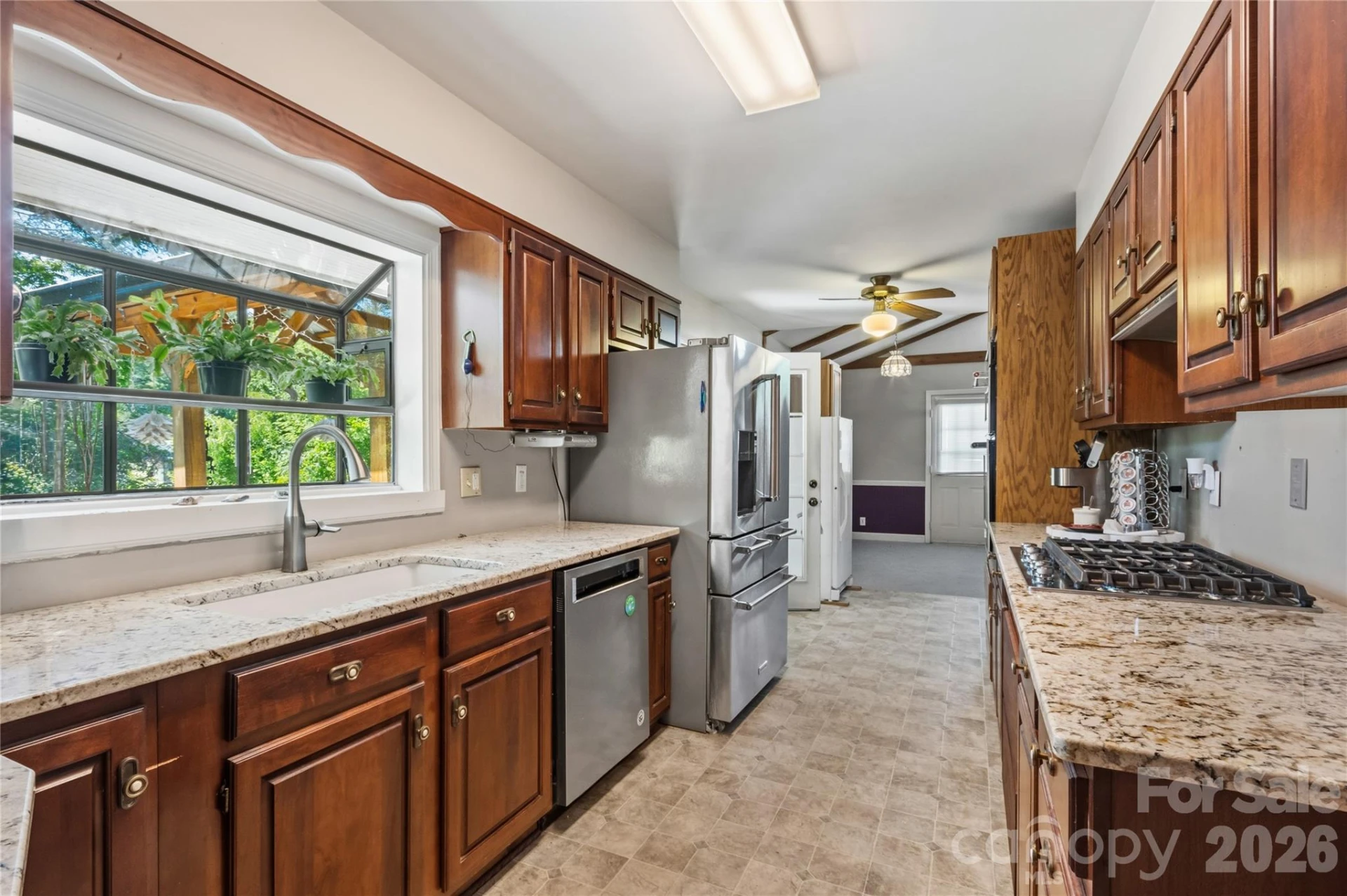 75 Hawthorne Drive - Photo 11