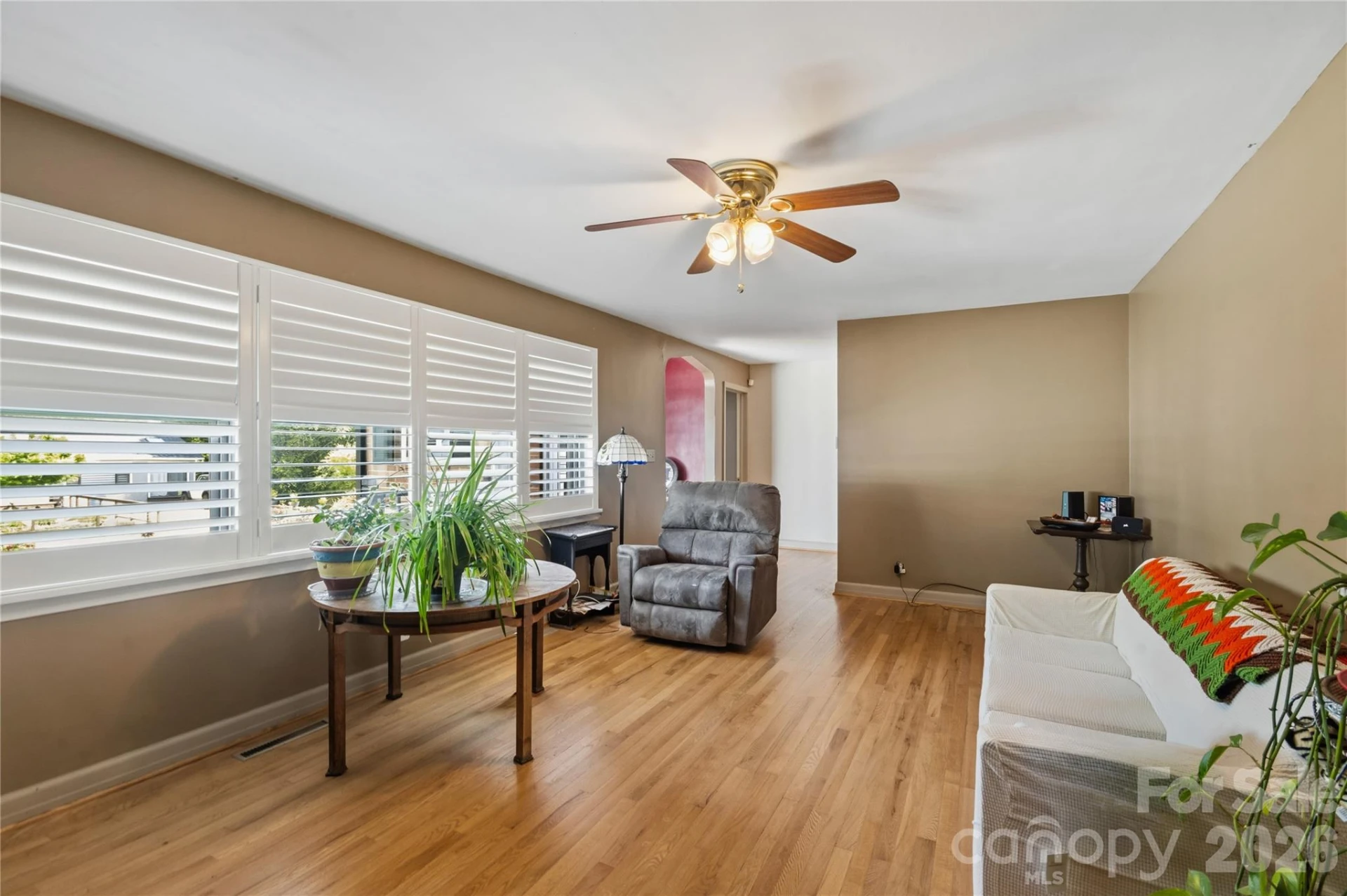 75 Hawthorne Drive - Photo 8