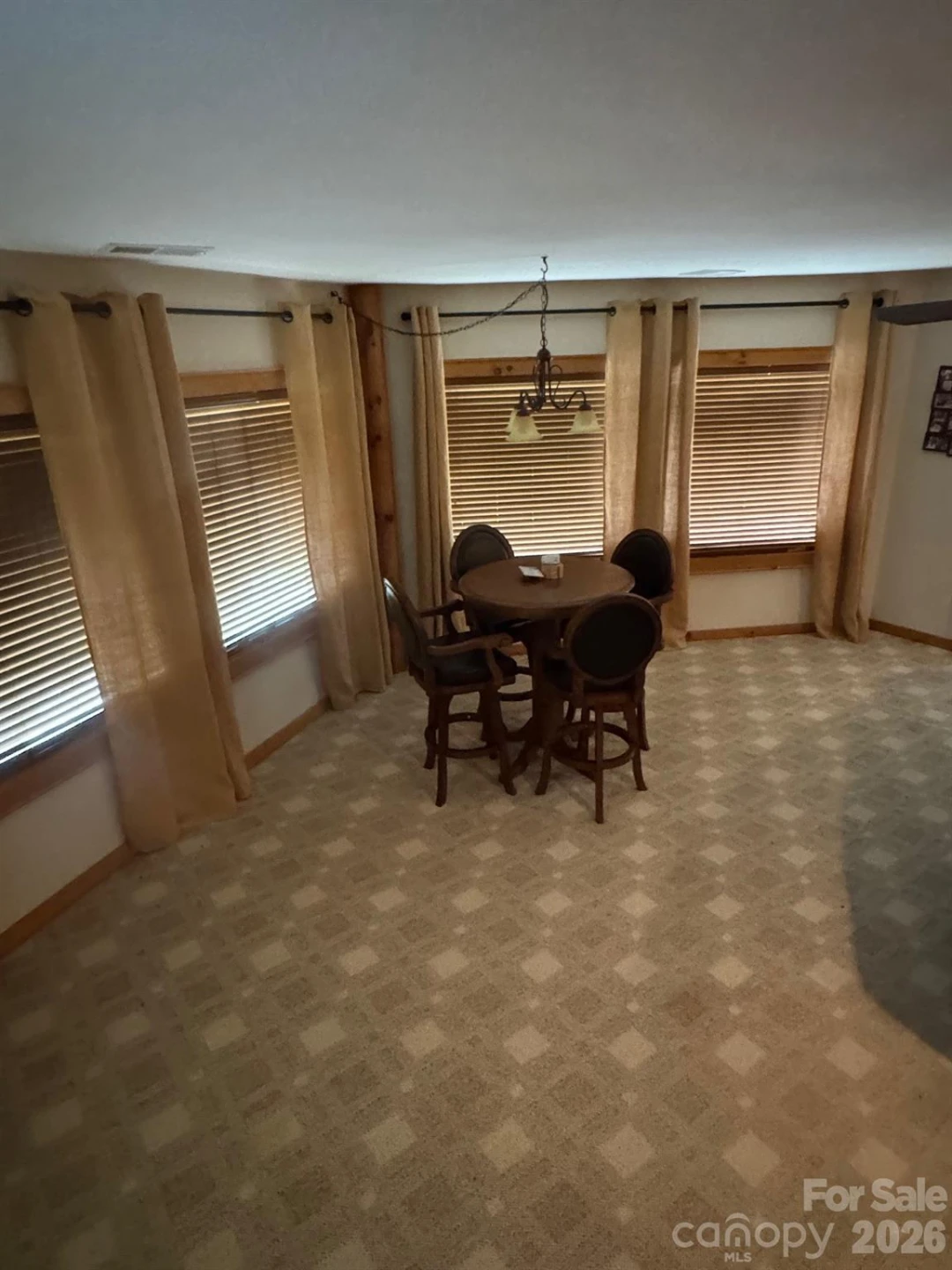 686 Hyacinth Drive - Photo 23