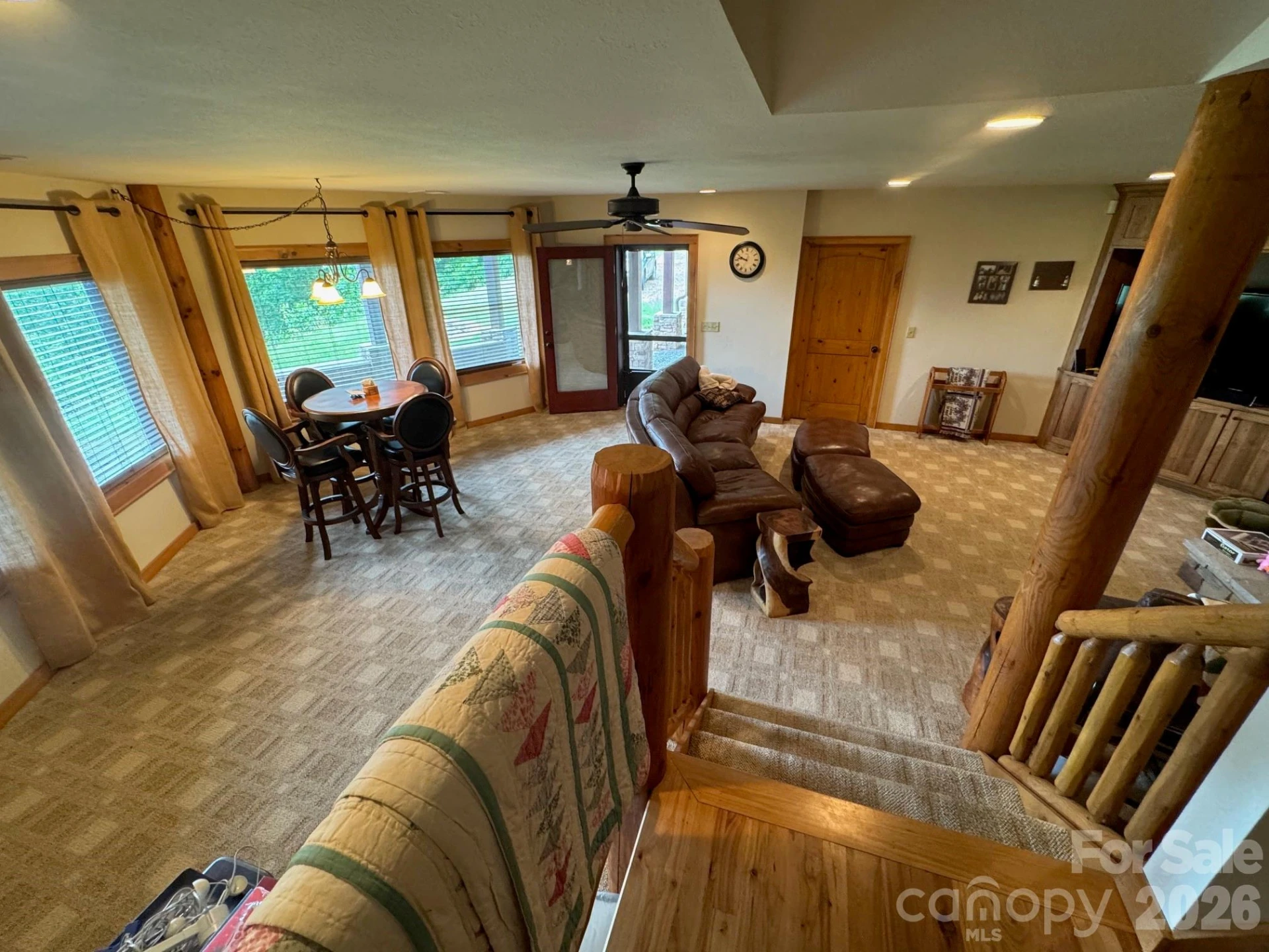 686 Hyacinth Drive - Photo 38