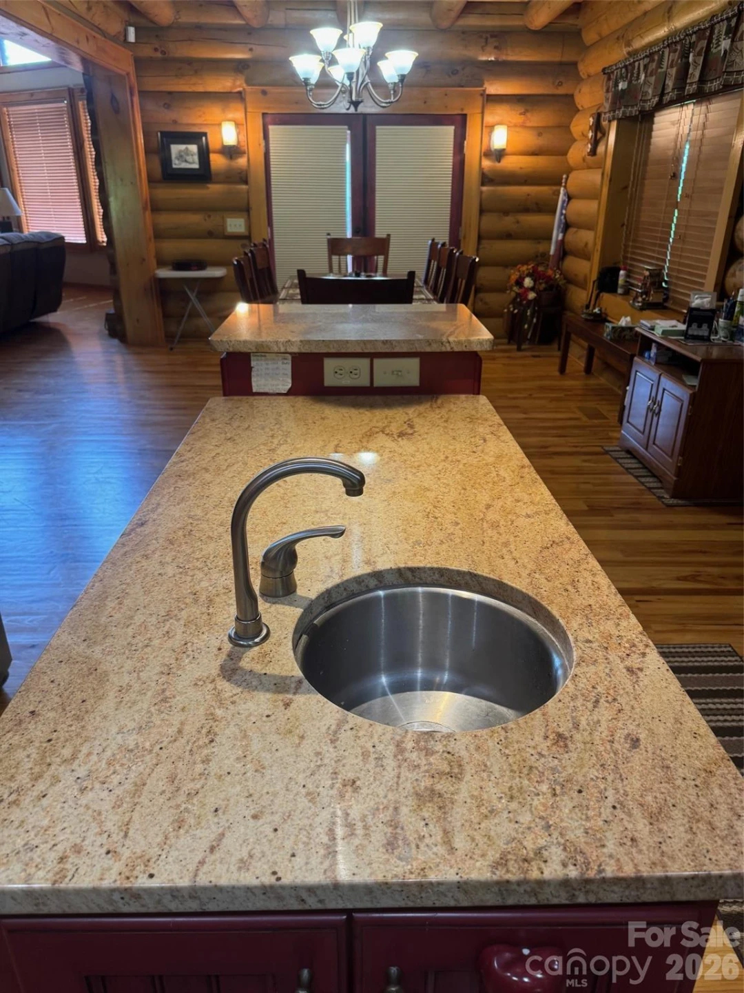 686 Hyacinth Drive - Photo 16