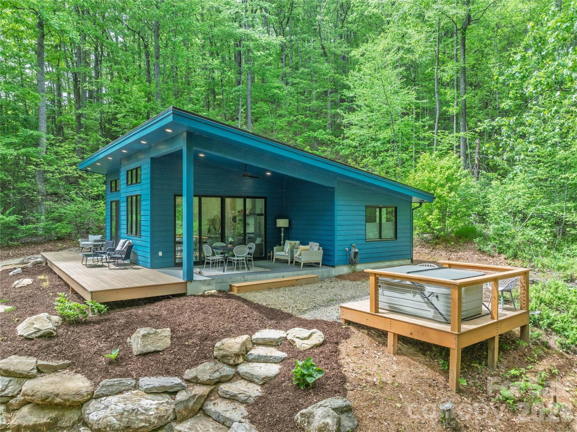 808 Mountain Cove Road - Photo 2