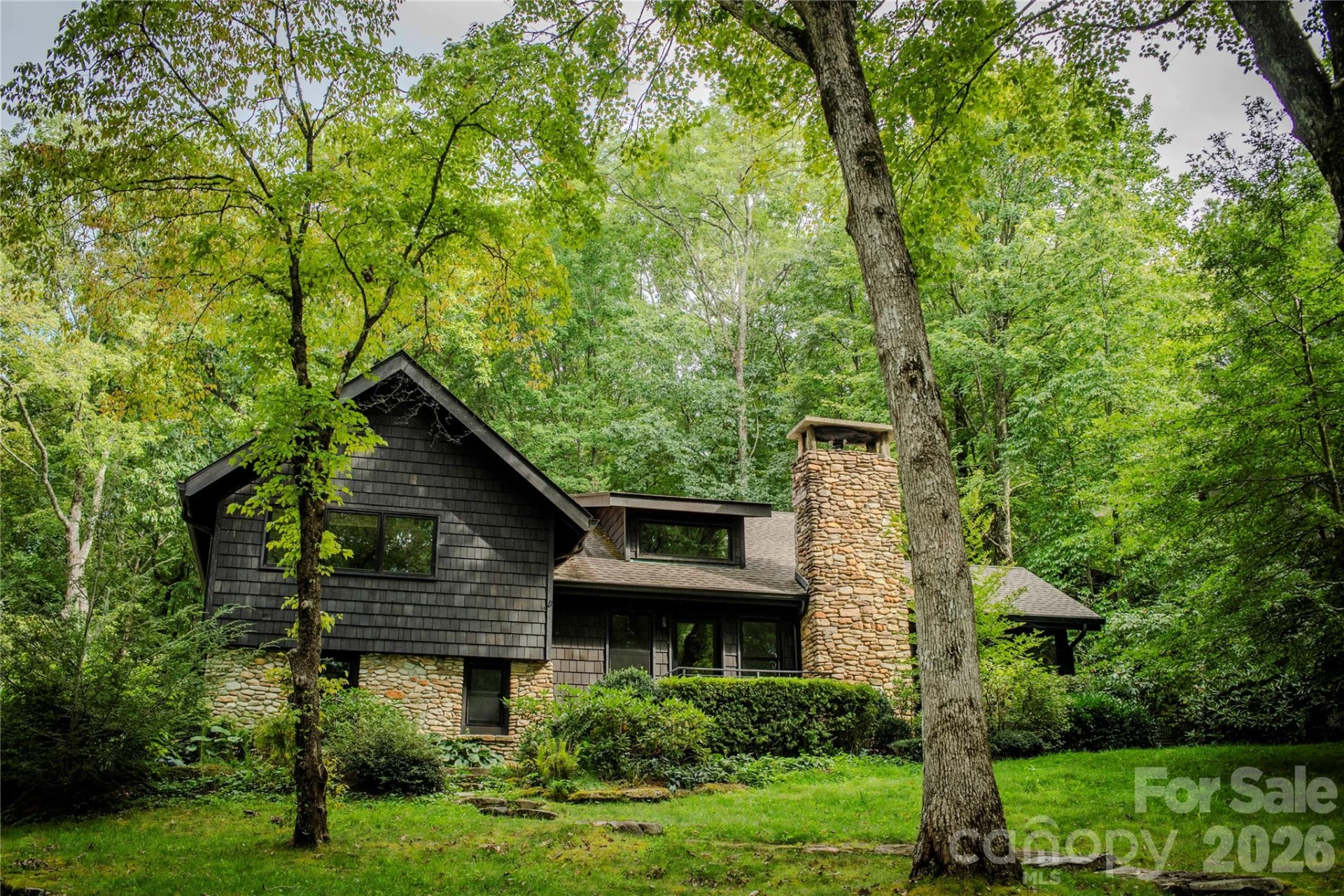212 SE Shore Drive - Photo 5