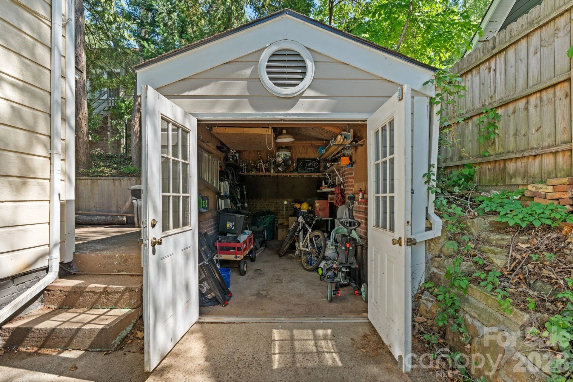 238 Forest Hill Drive - Photo 28