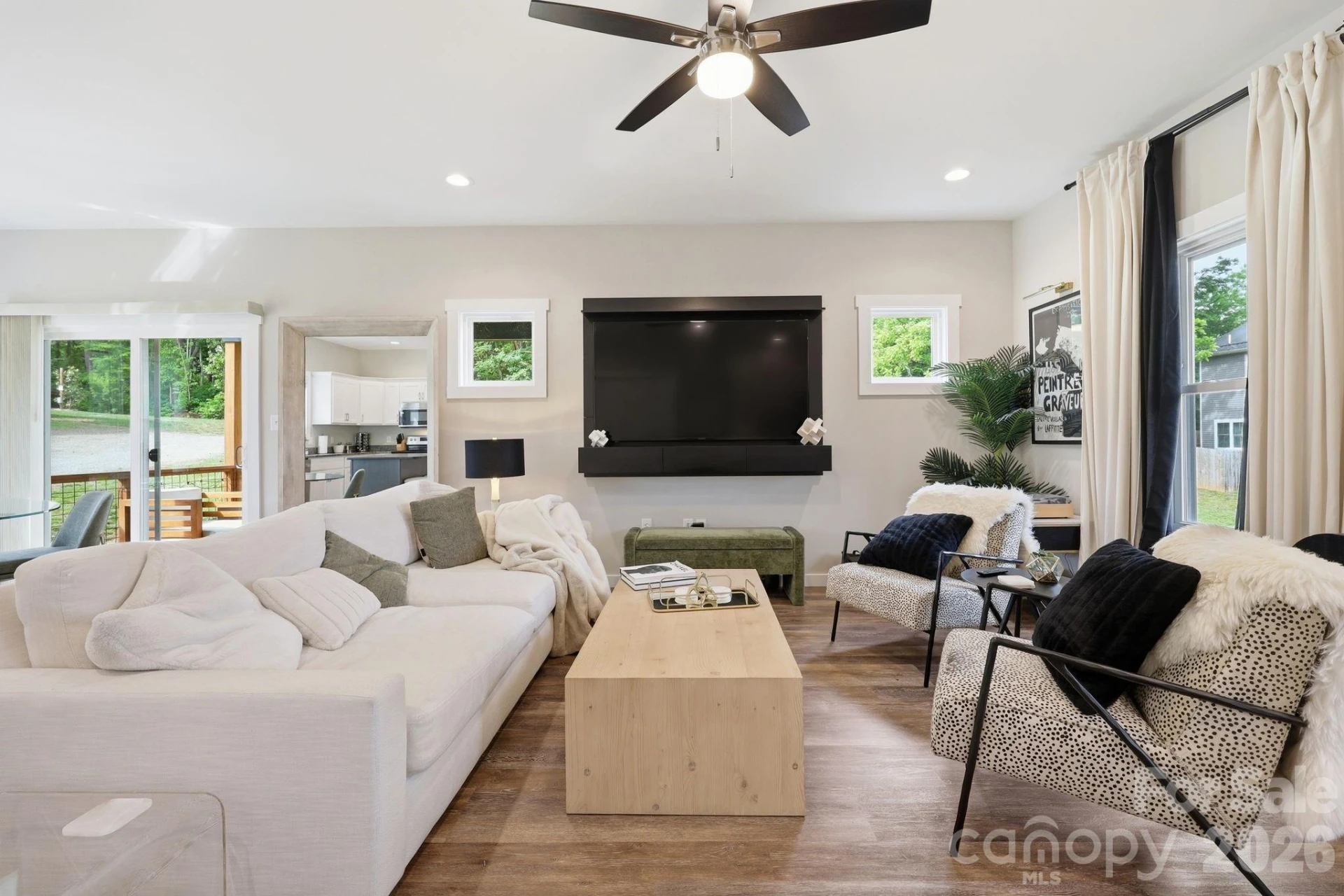 27 Ben Lippen Road - Photo 11