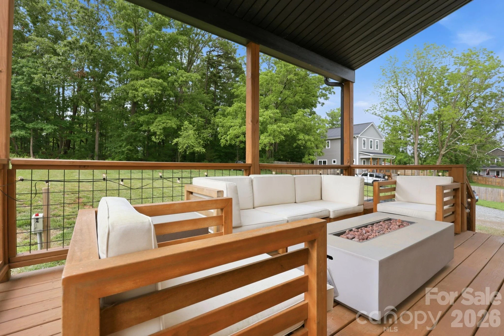 27 Ben Lippen Road - Photo 8