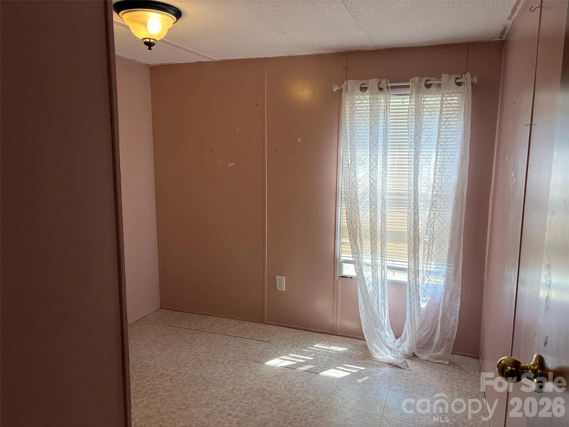 15 spring Street - Photo 13
