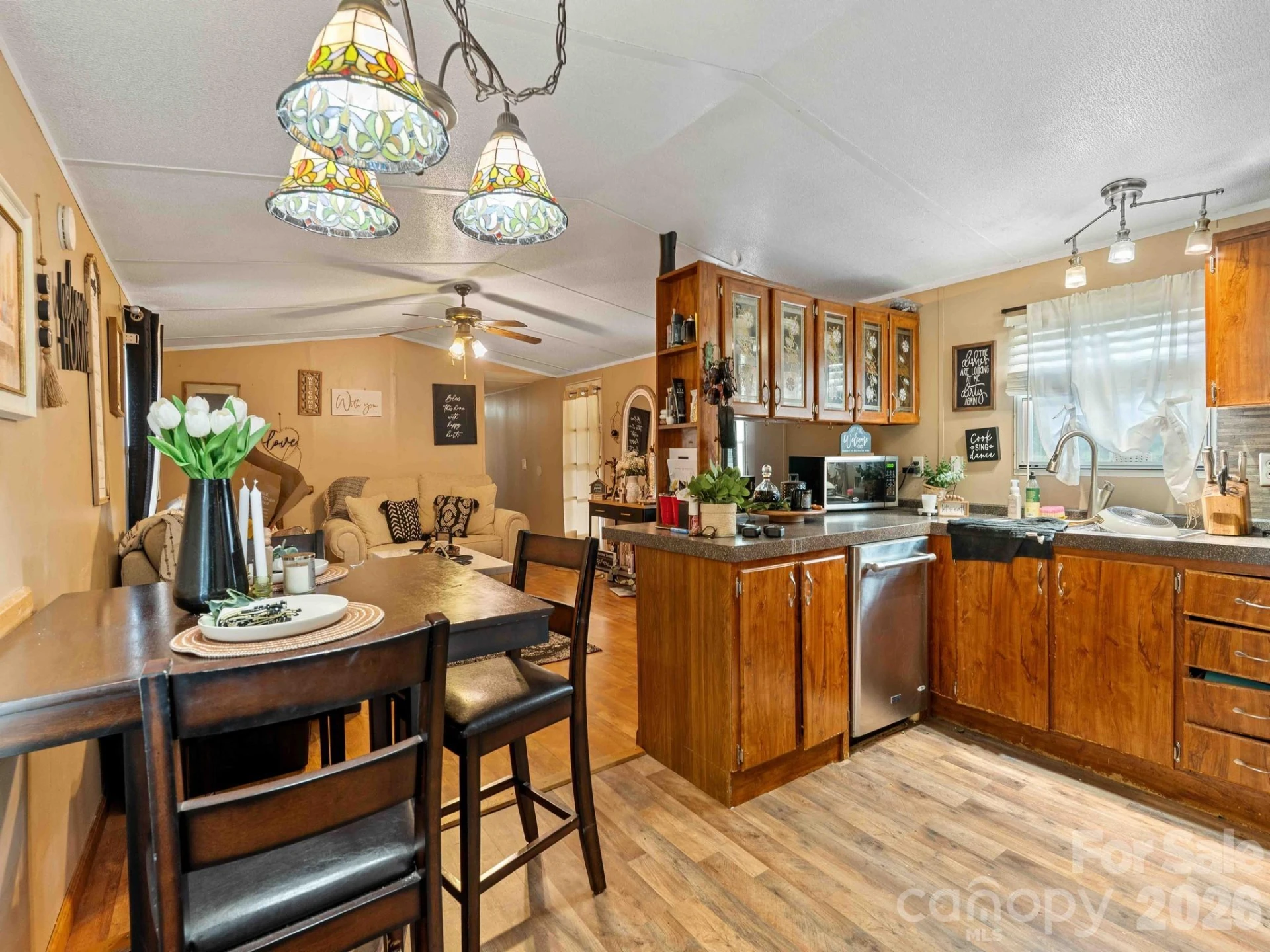 15 spring Street - Photo 3