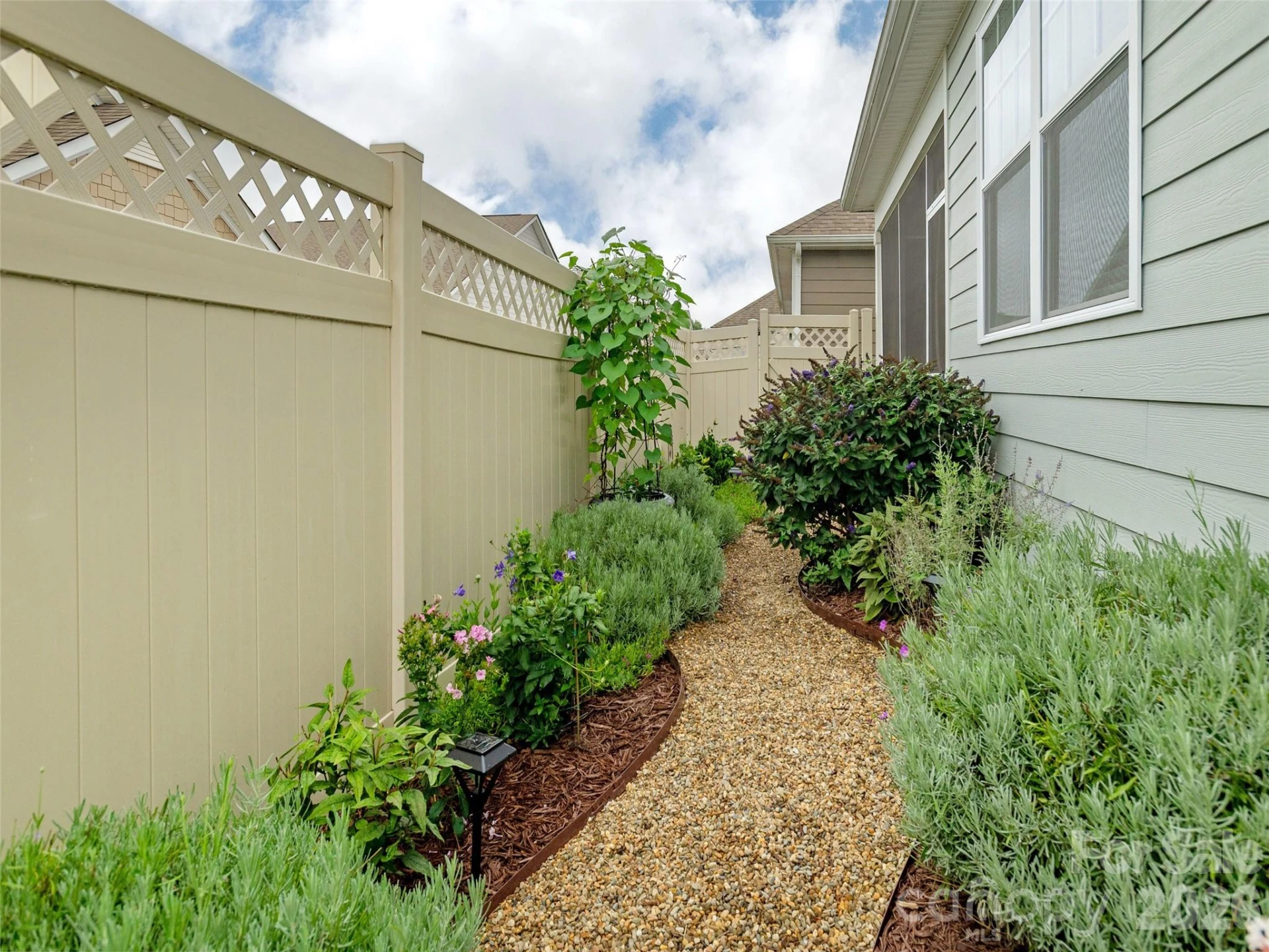 743 Summerfield Place - Photo 36