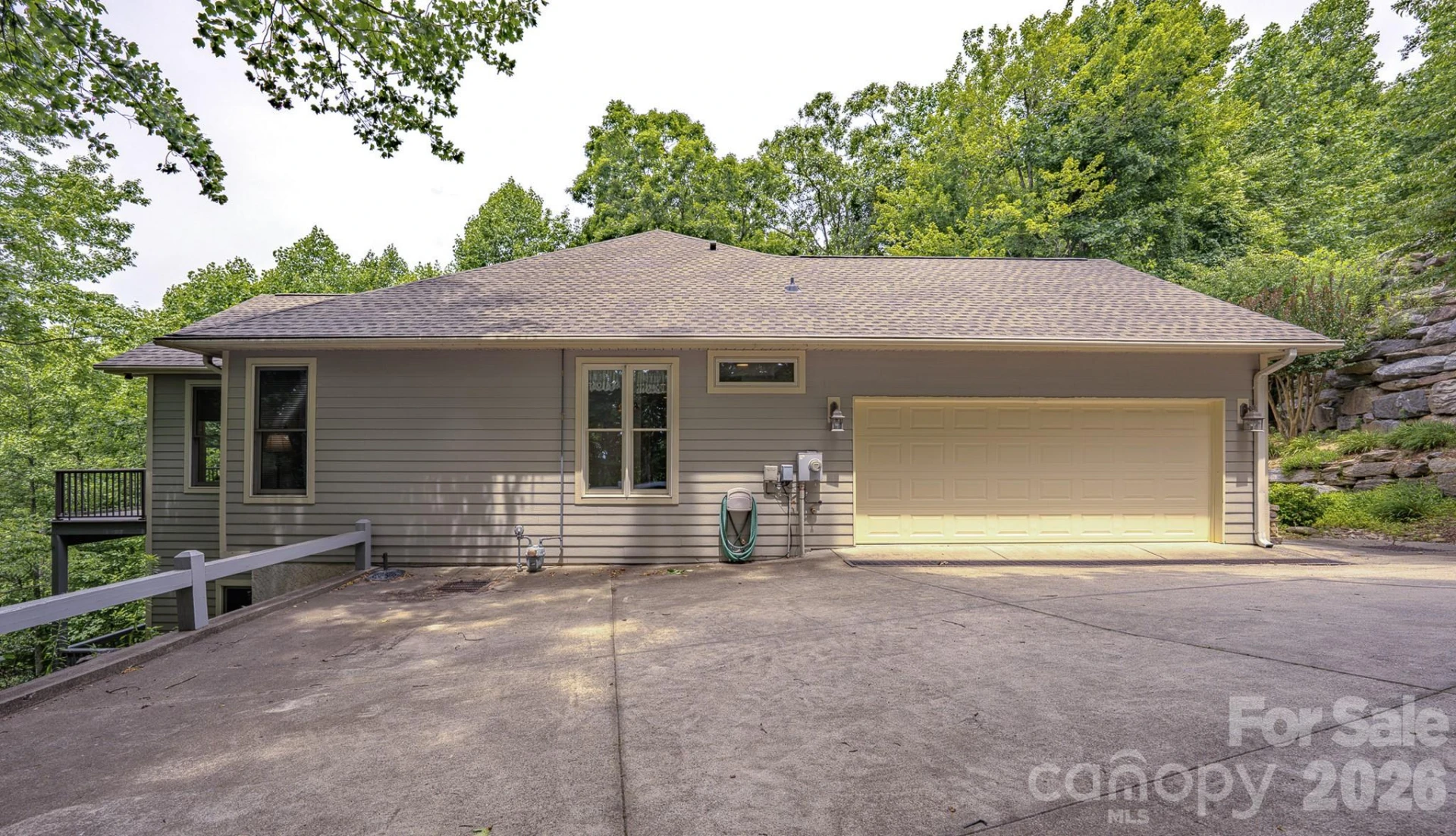329 Mountain Crest Drive - Photo 23