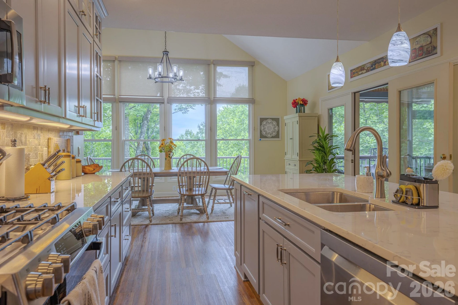 329 Mountain Crest Drive - Photo 9