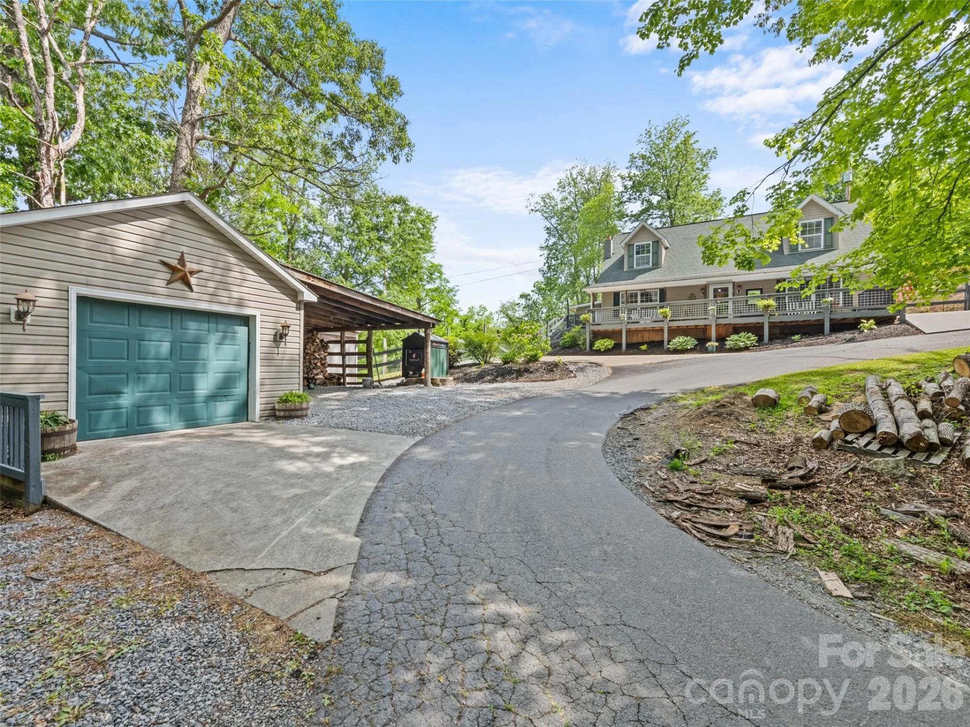 222 Thistle Ridge - Photo 2