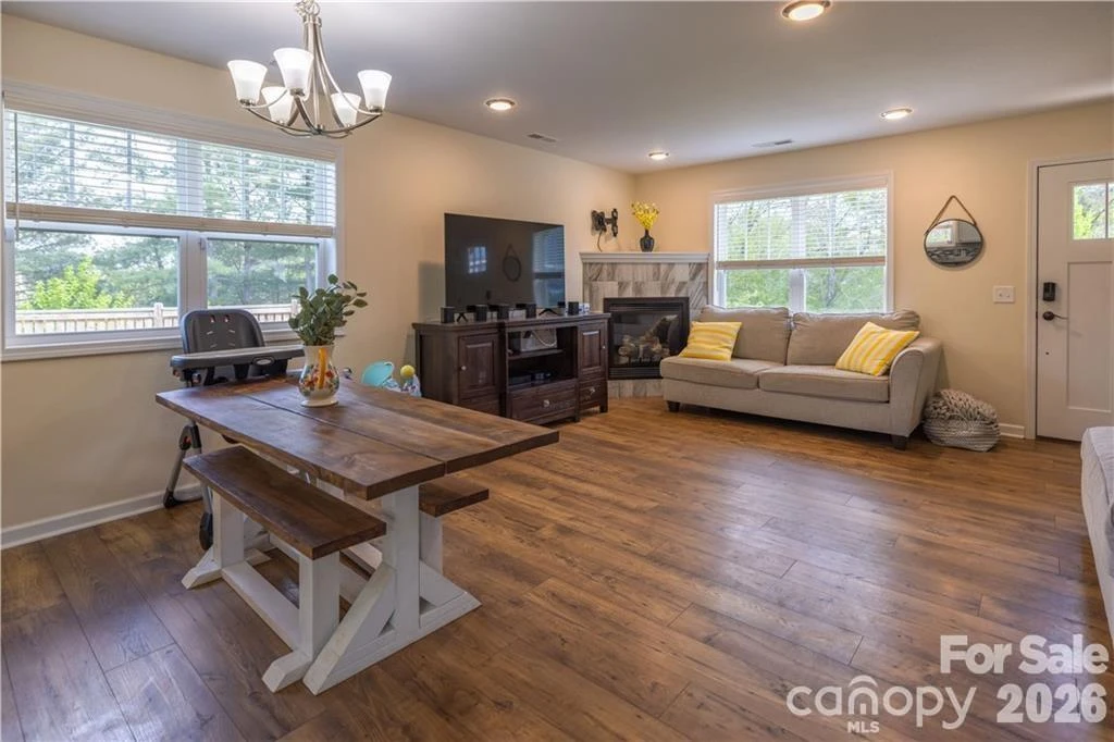 101 Towne Place - Photo 3