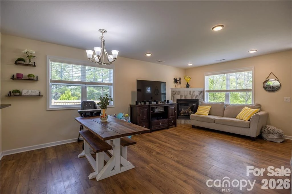 101 Towne Place - Photo 4