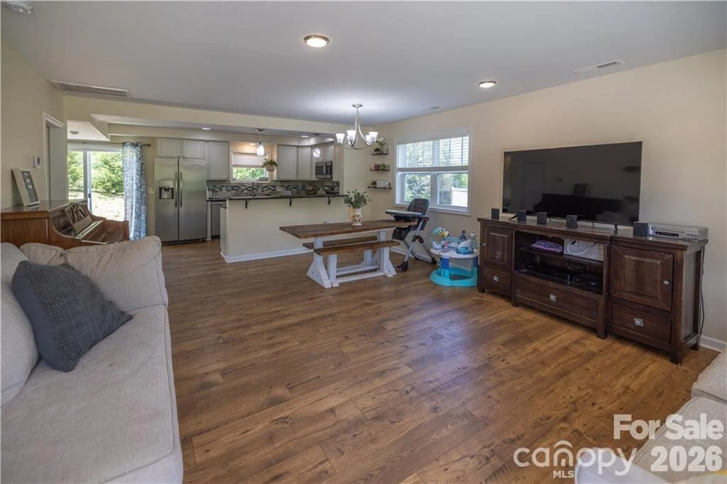 101 Towne Place - Photo 6