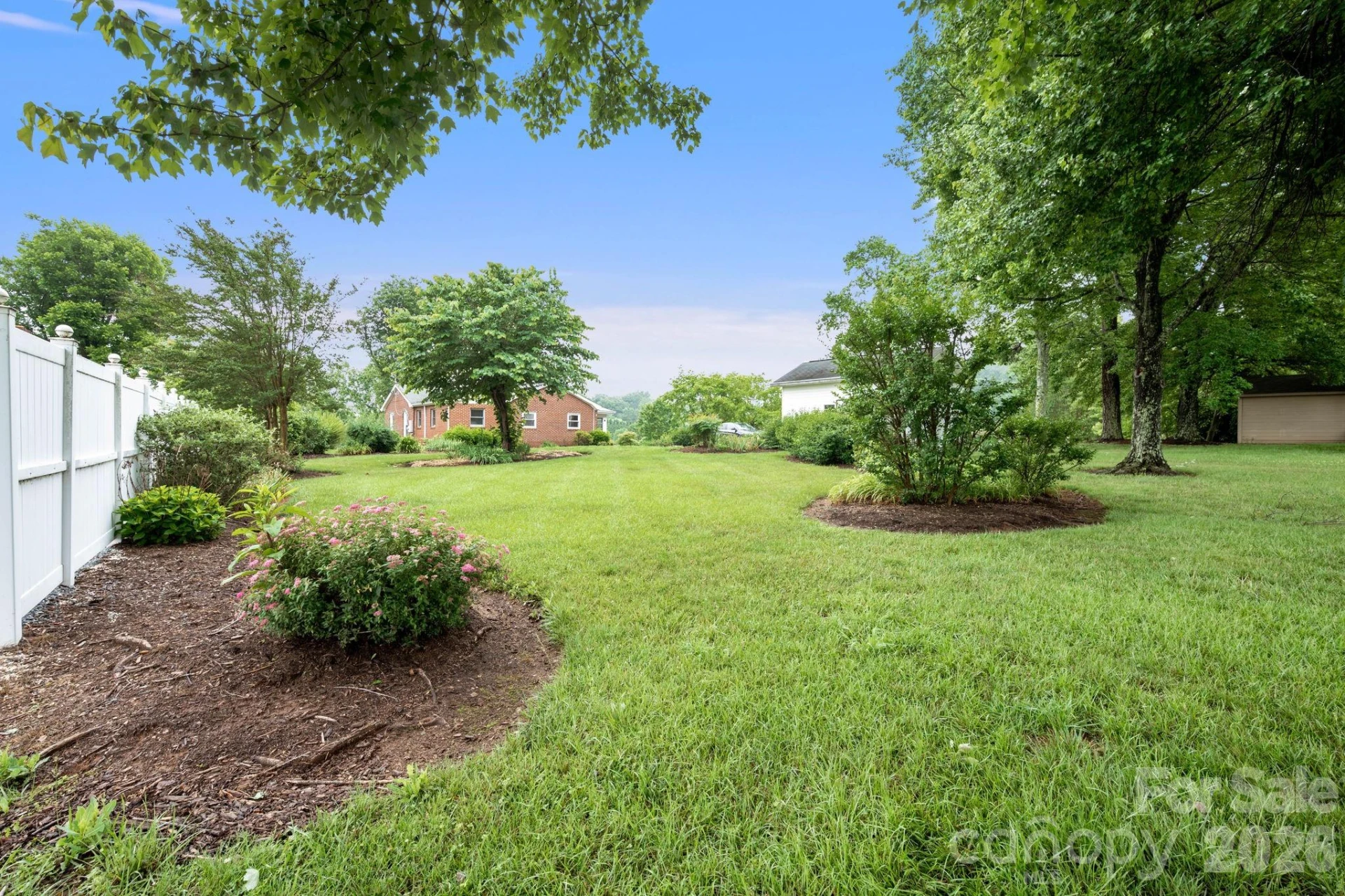 191 Thompson Road - Photo 4
