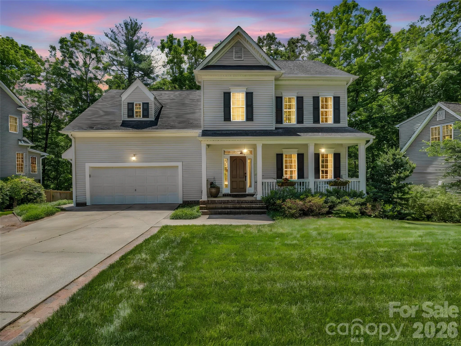 1042 Columbine Road - Photo 2