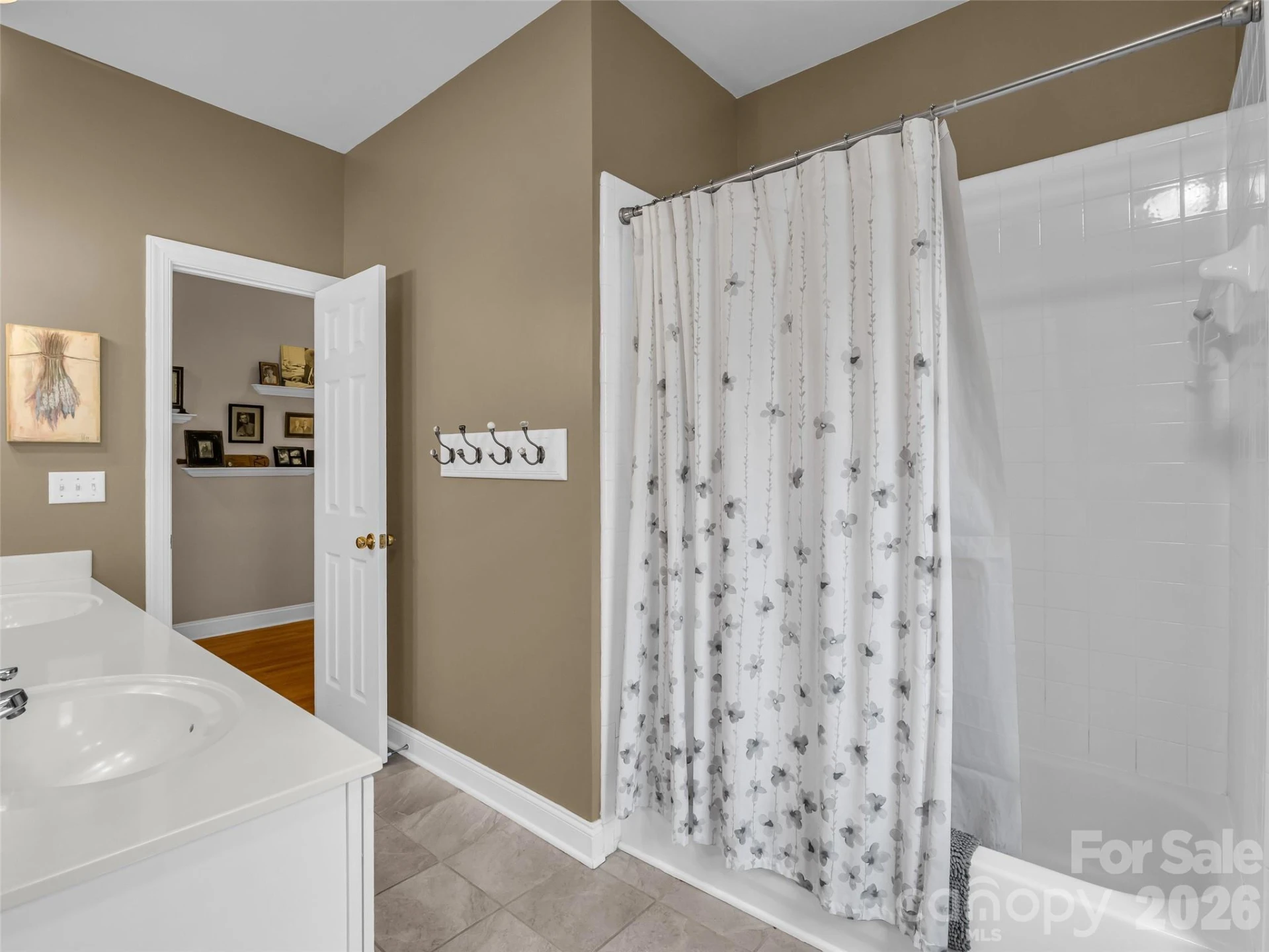 1042 Columbine Road - Photo 28