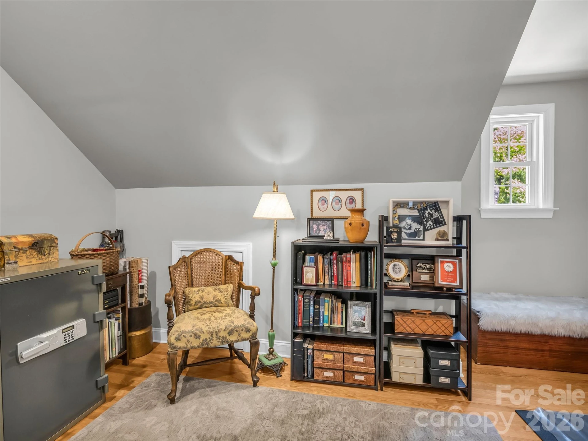 1042 Columbine Road - Photo 32
