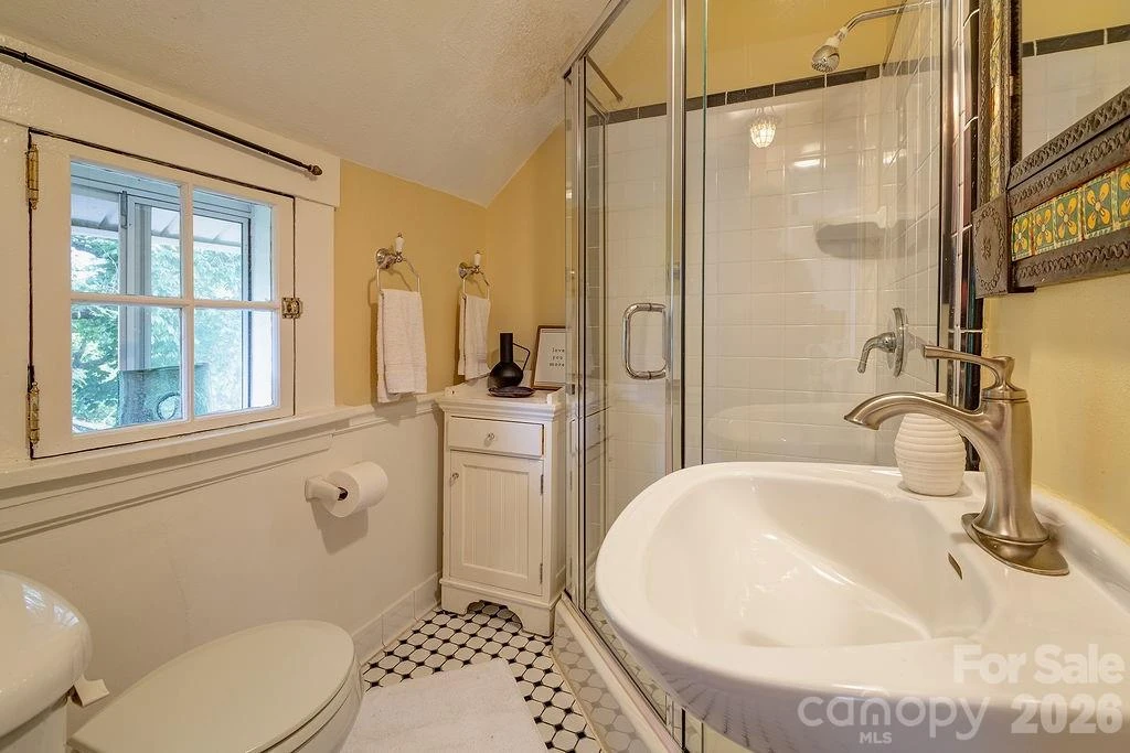 52 Gracelyn Road - Photo 21