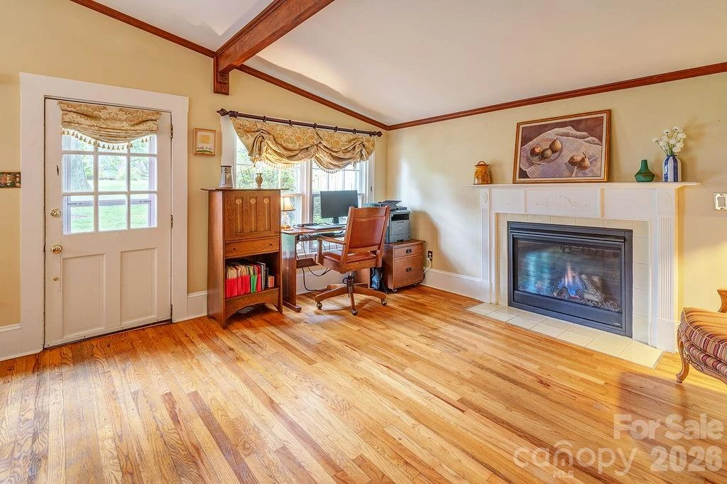 52 Gracelyn Road - Photo 4