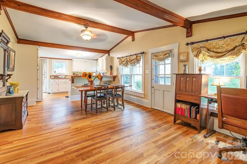 52 Gracelyn Road - Photo 6