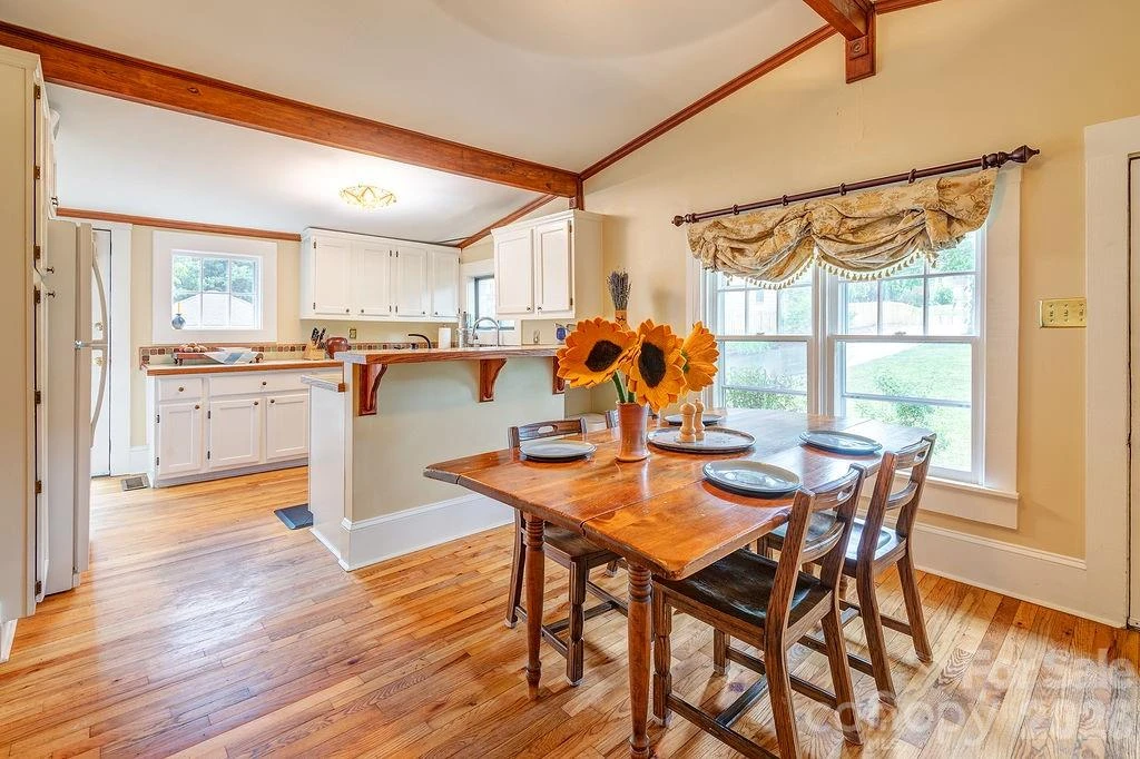 52 Gracelyn Road - Photo 7