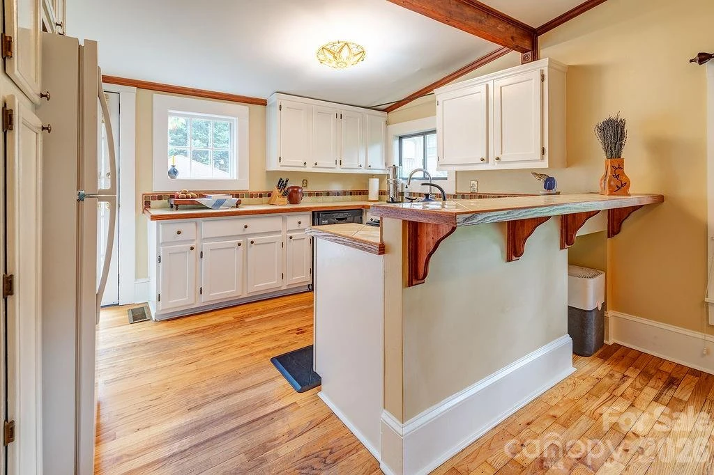 52 Gracelyn Road - Photo 9