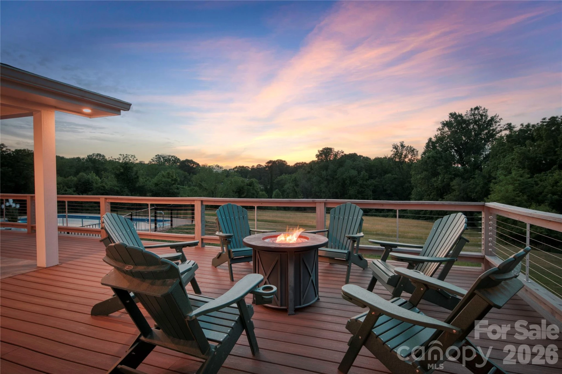 134 W Oakview Road - Photo 2