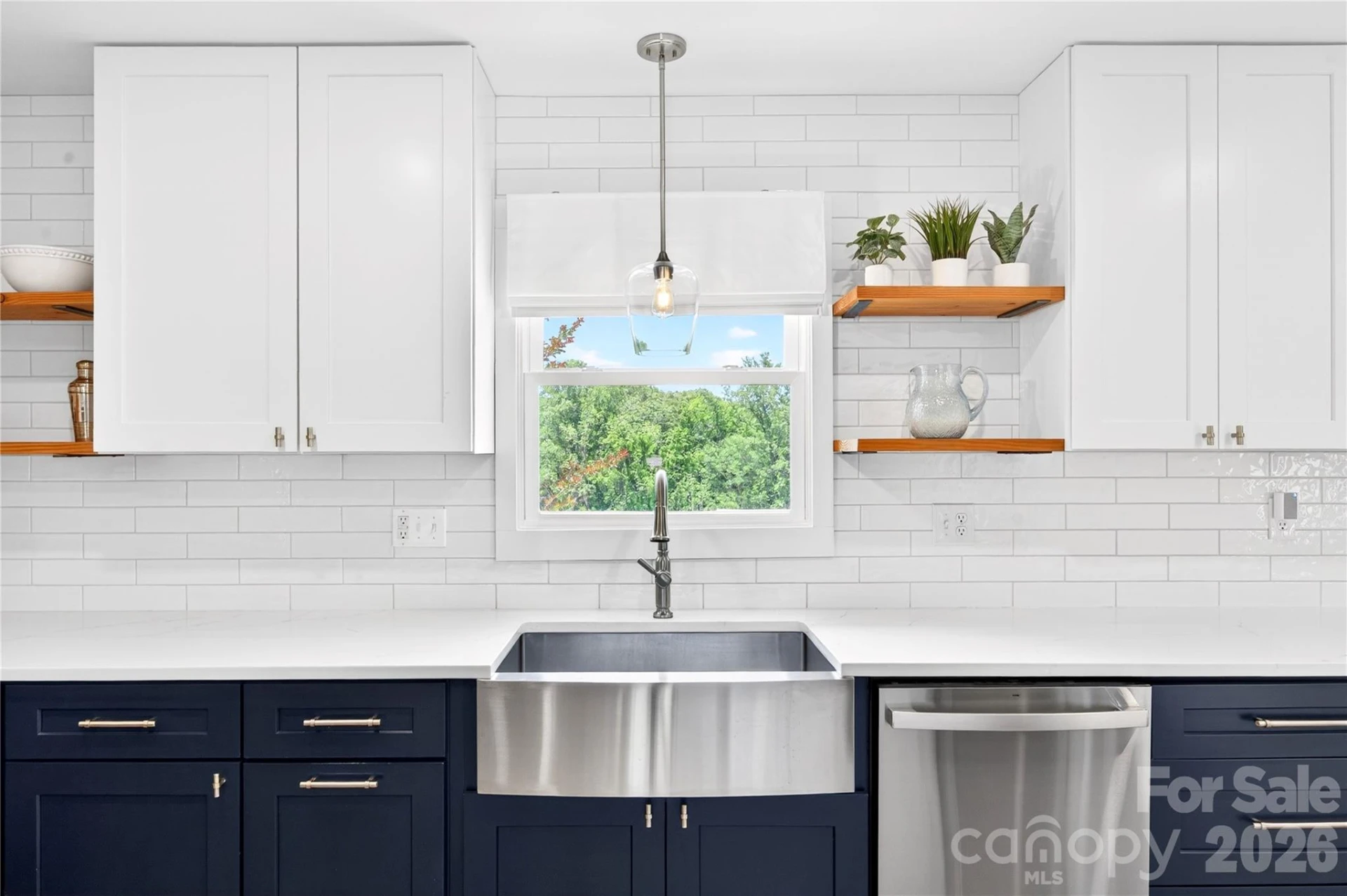 134 W Oakview Road - Photo 19