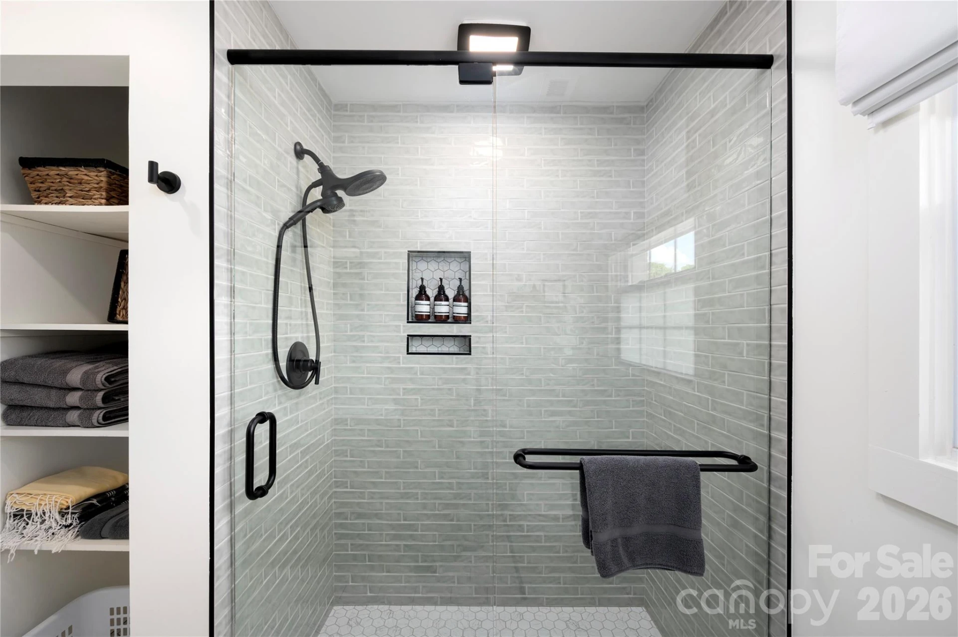 134 W Oakview Road - Photo 26