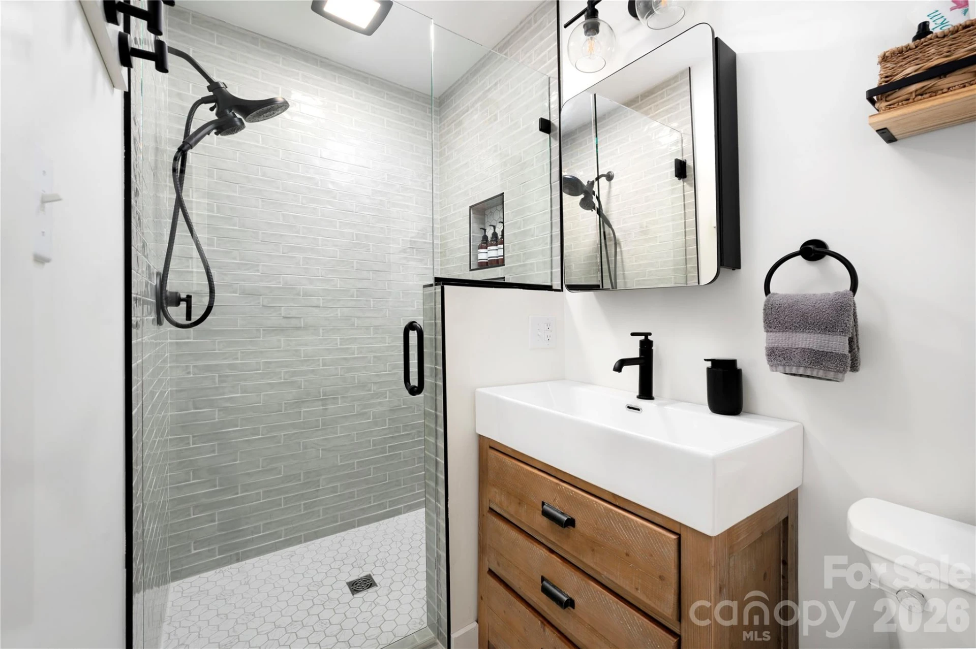 134 W Oakview Road - Photo 27