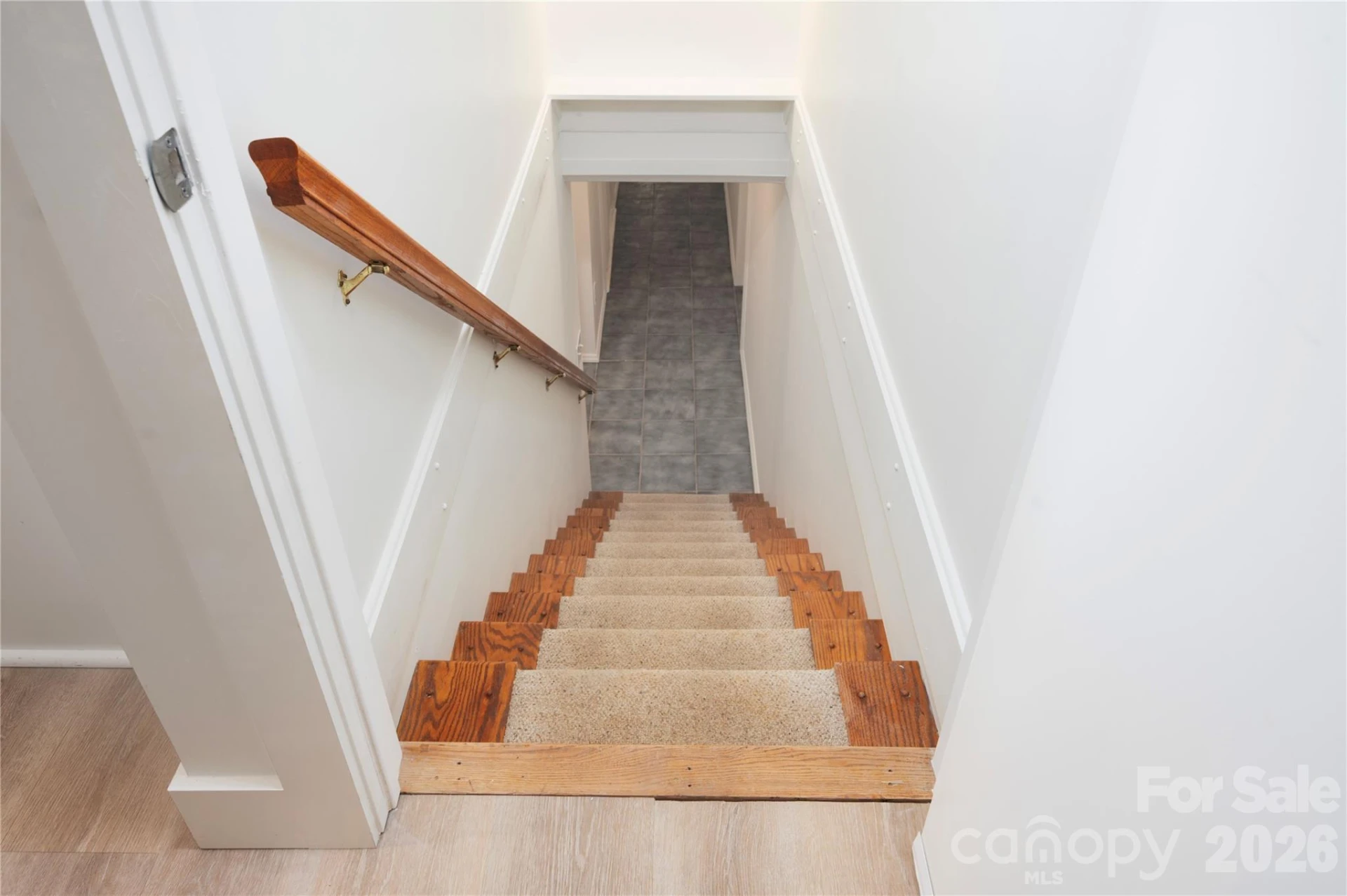 134 W Oakview Road - Photo 28