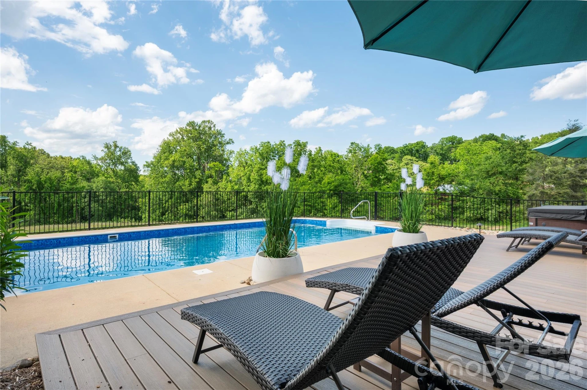 134 W Oakview Road - Photo 35